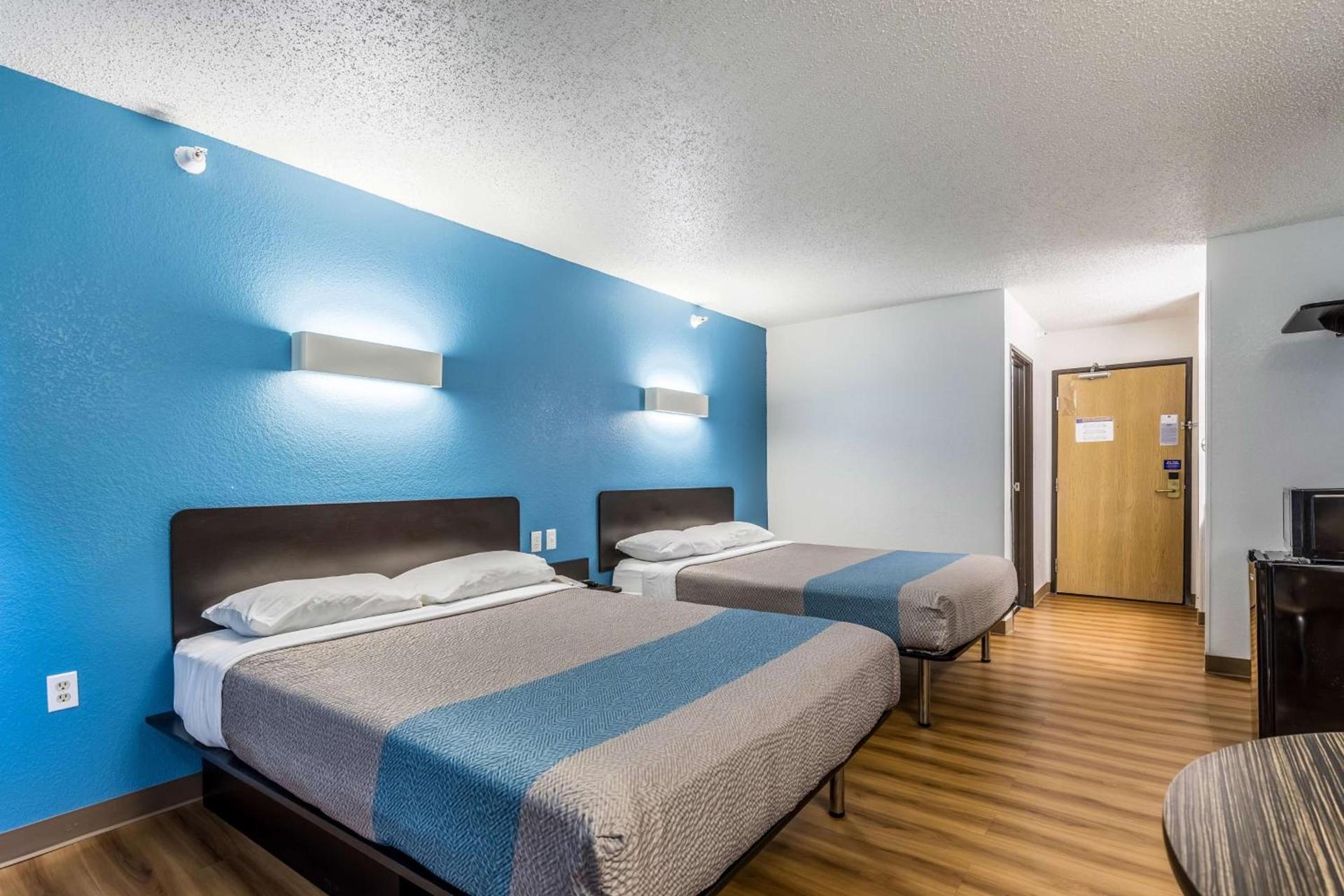 Motel 6-Indianapolis, IN - Southport photo 11