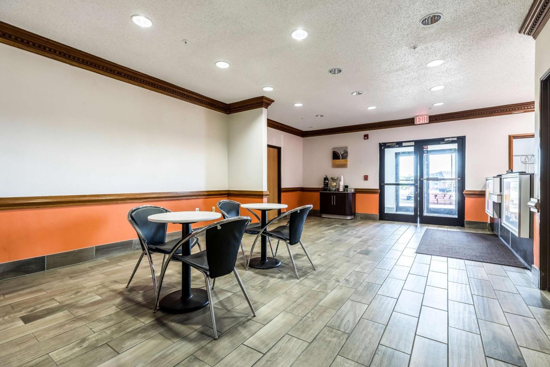 Motel 6-Indianapolis, IN - Southport photo 27