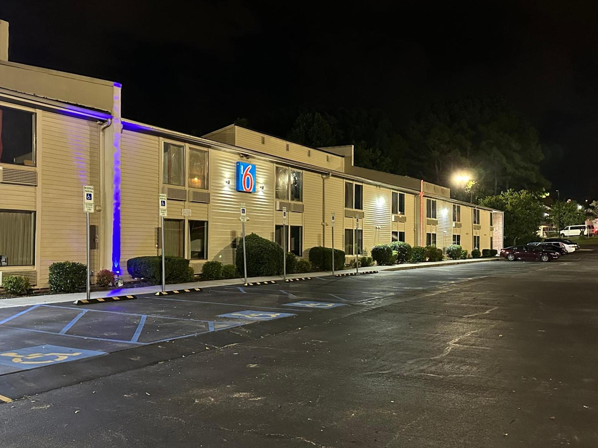 Motel 6-Greensboro, NC - Airport photo 24
