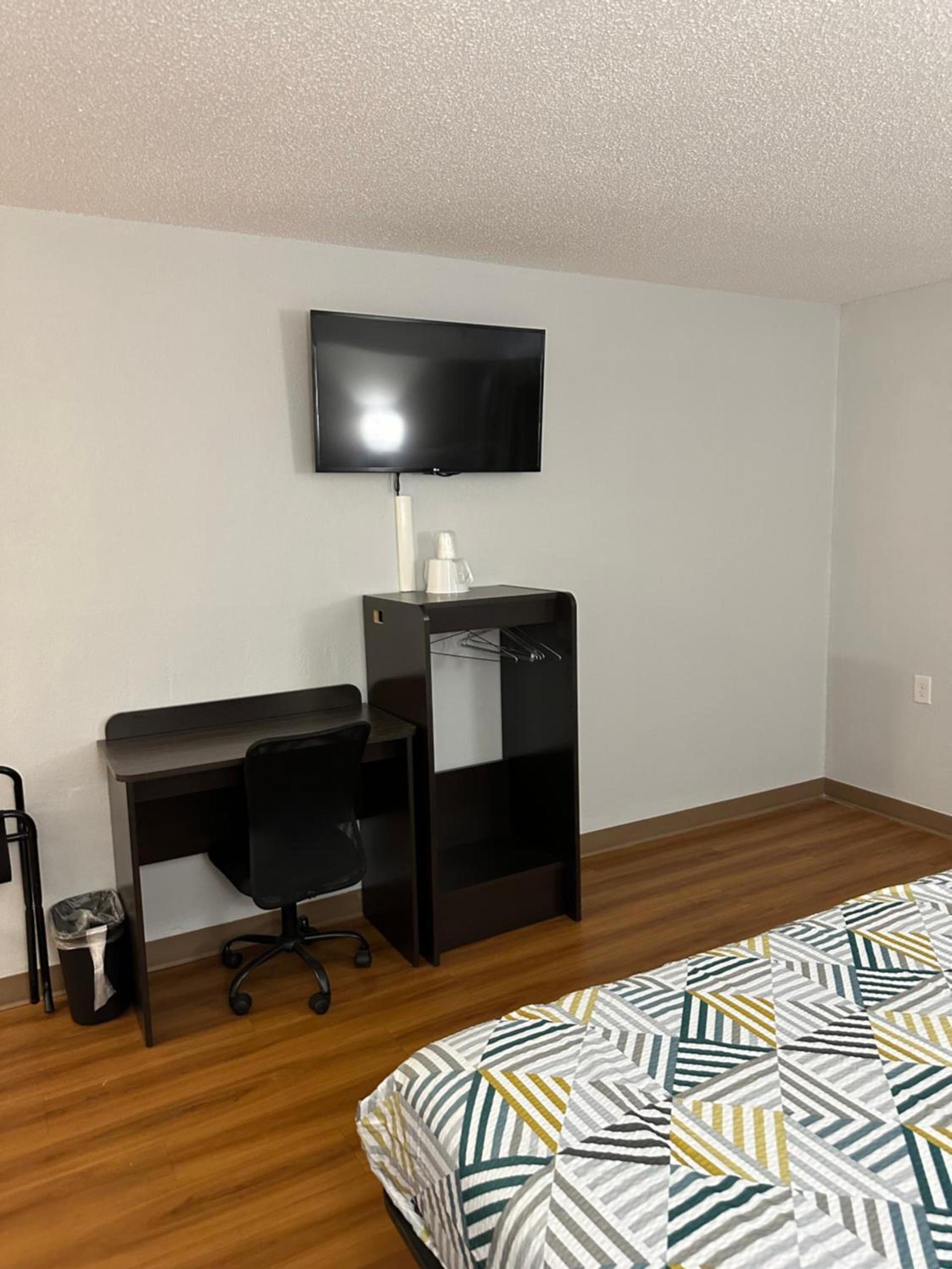 Motel 6-Greensboro, NC - Airport photo 38