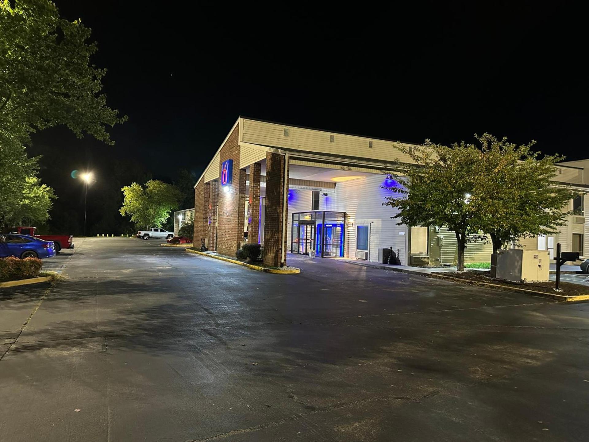 Motel 6-Greensboro, NC - Airport photo 48