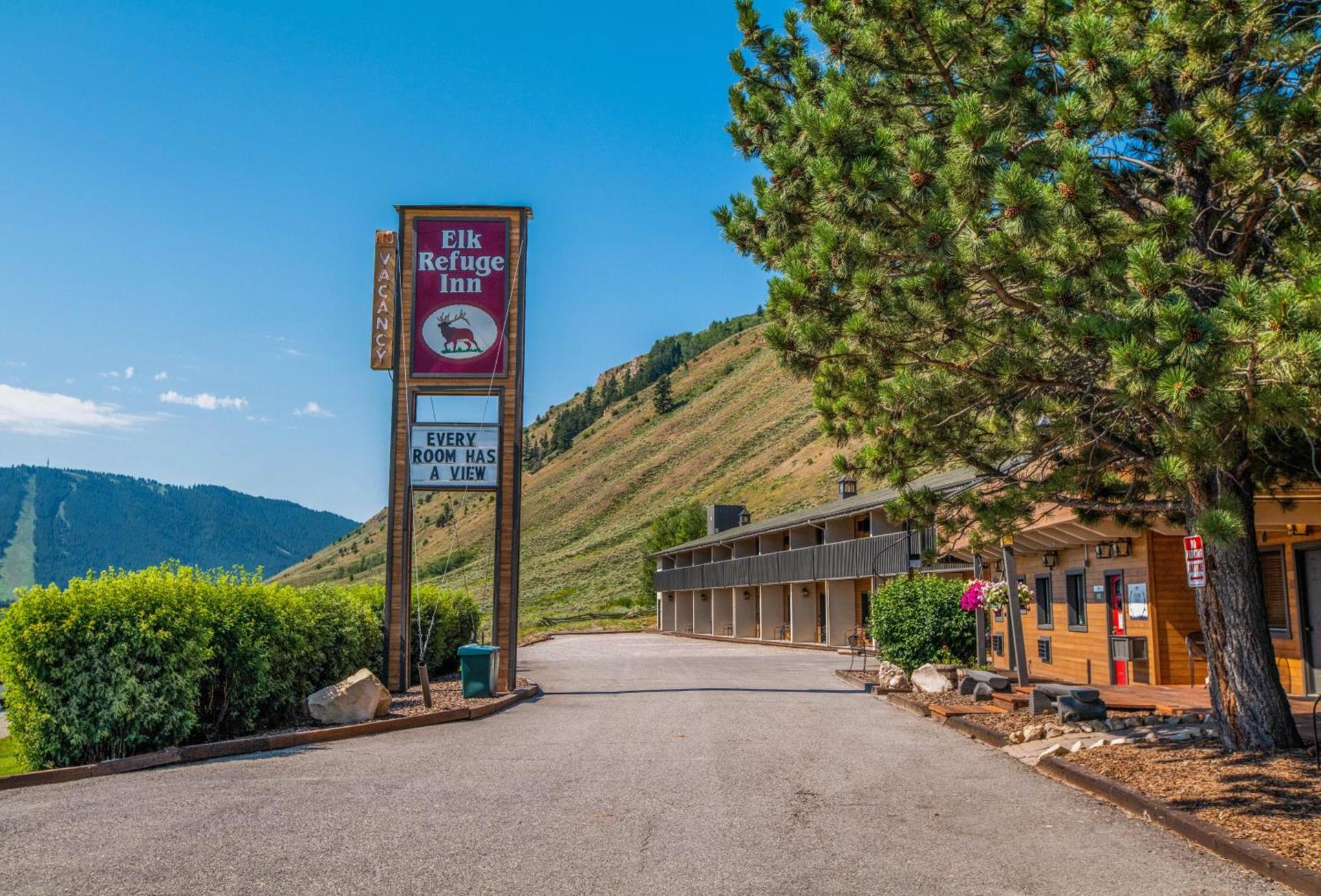 Elk Refuge Inn photo 1