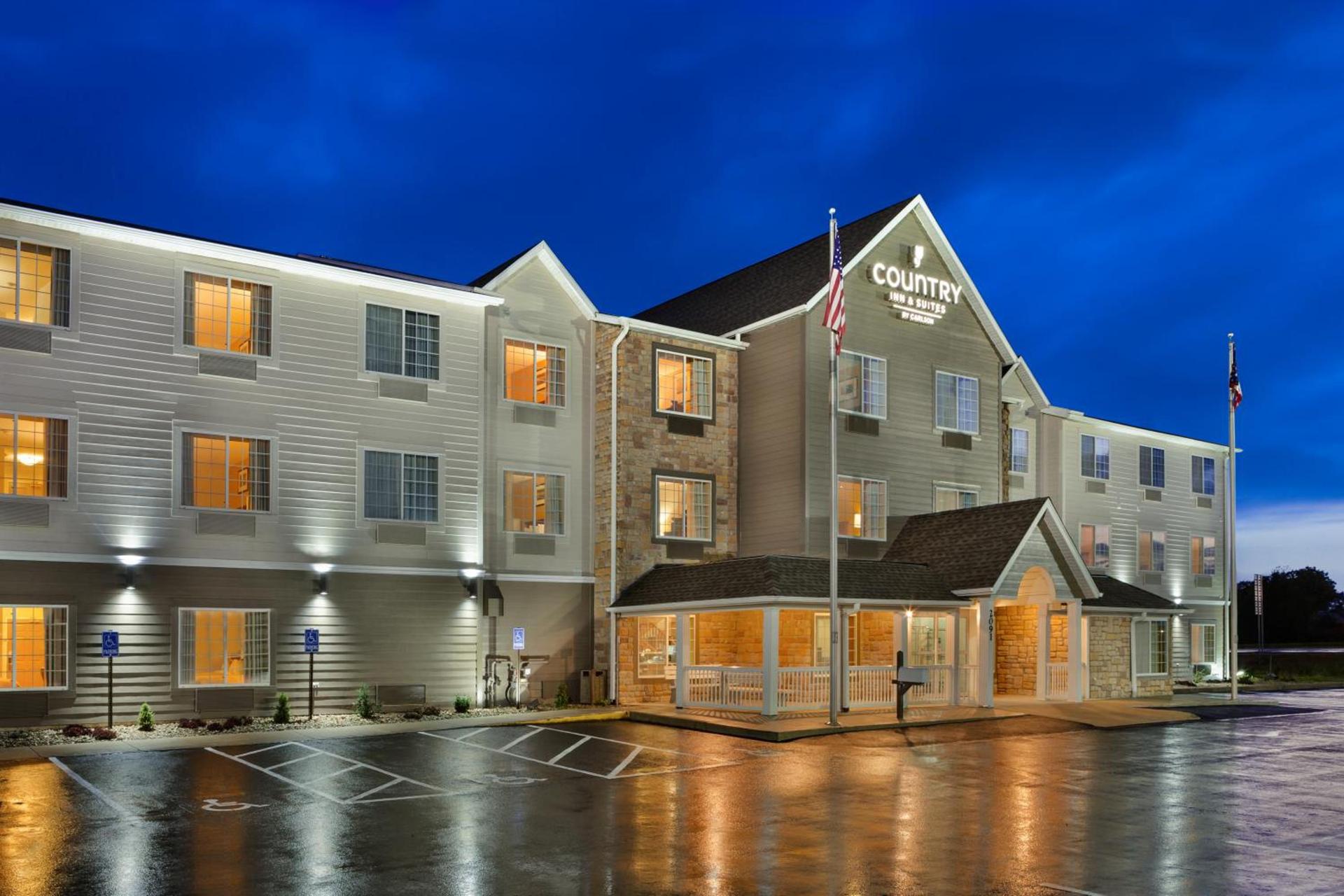 Country Inn & Suites by Radisson, Marion, OH photo 28
