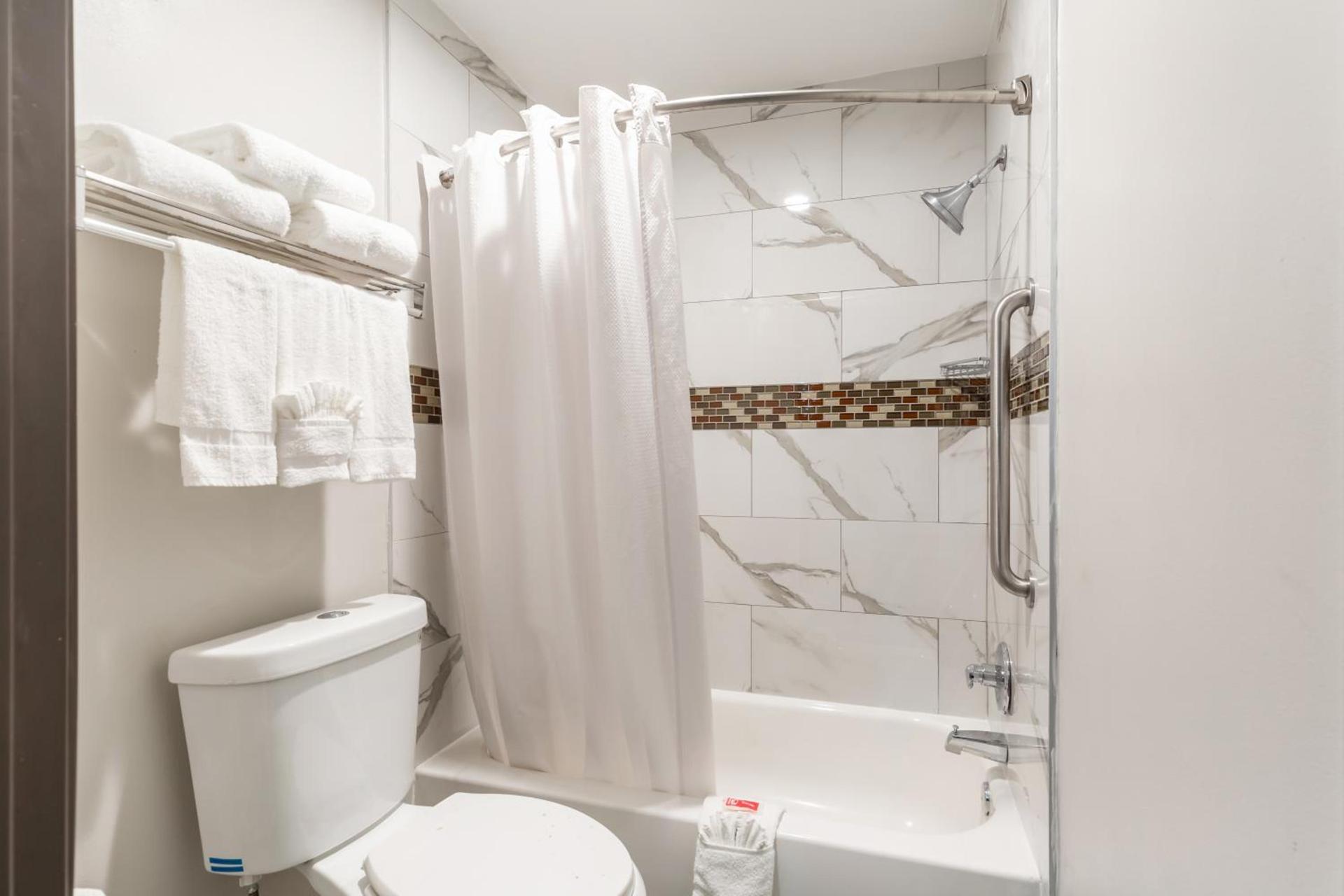 Summit Inn - Houston Medical Center - NRG Park photo 3