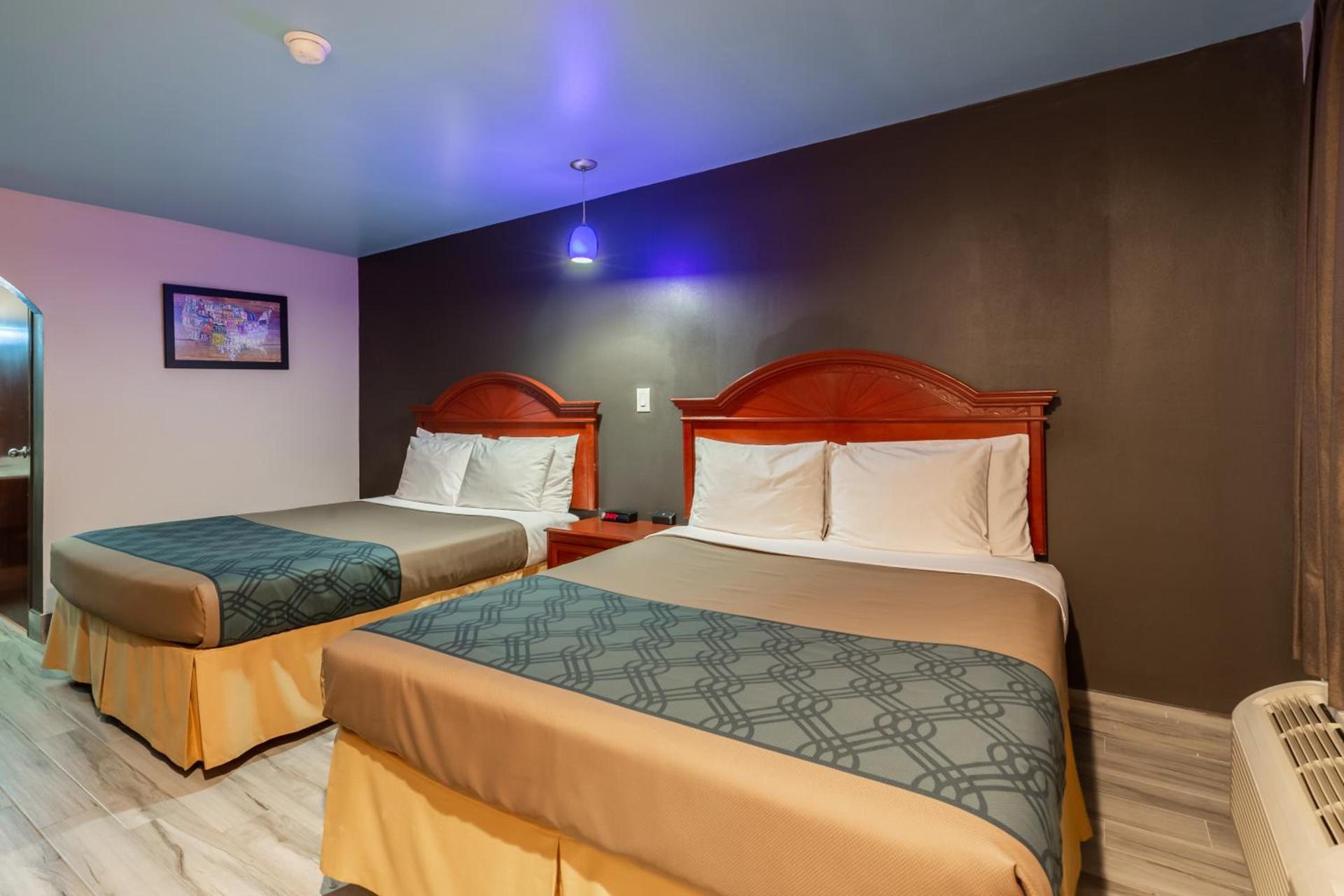 Summit Inn - Houston Medical Center - NRG Park photo 23