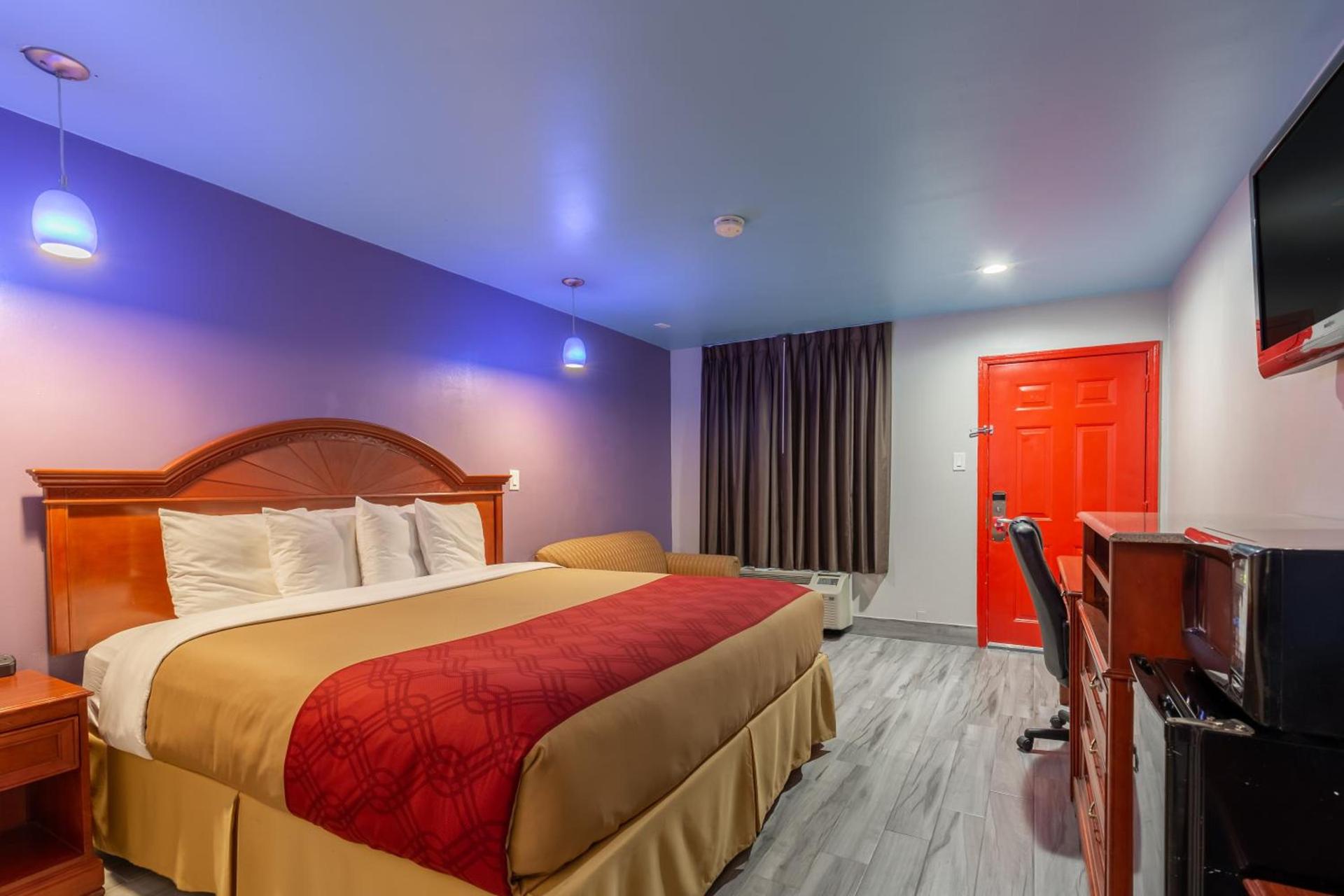 Summit Inn - Houston Medical Center - NRG Park photo 27