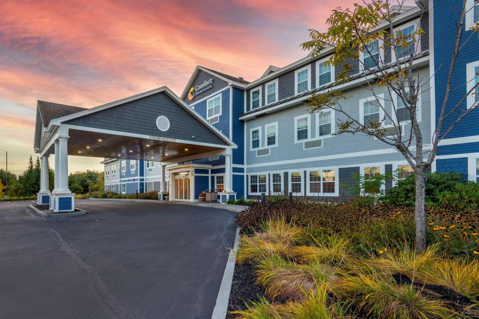 Comfort Inn & Suites Wilton photo 12