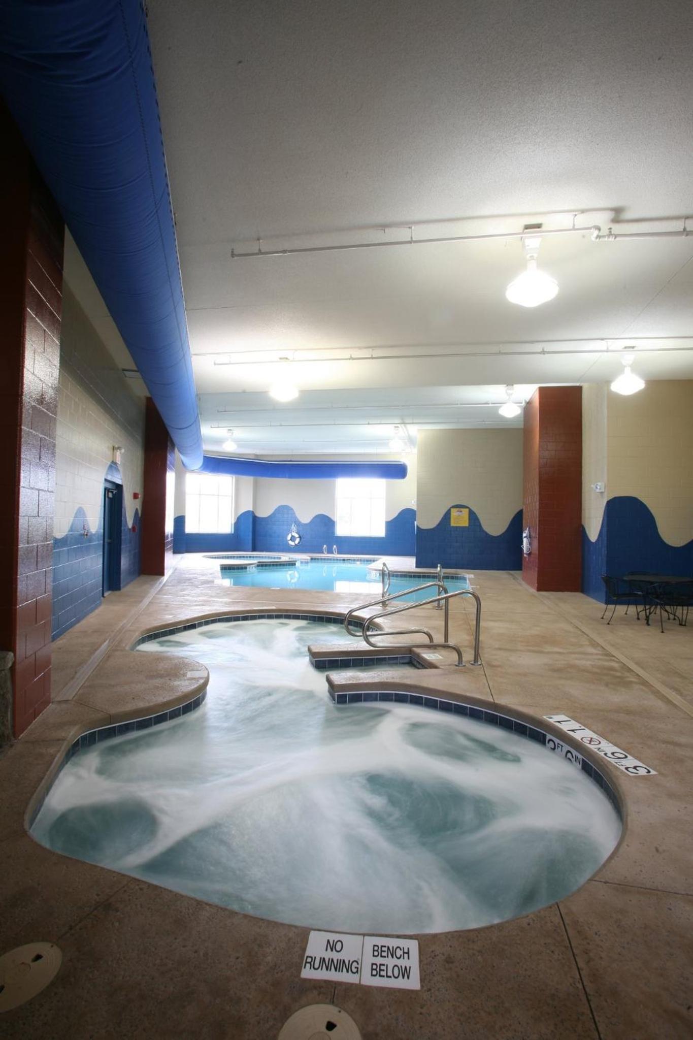 Holiday Inn Omaha Downtown - Waterpark by IHG photo 19