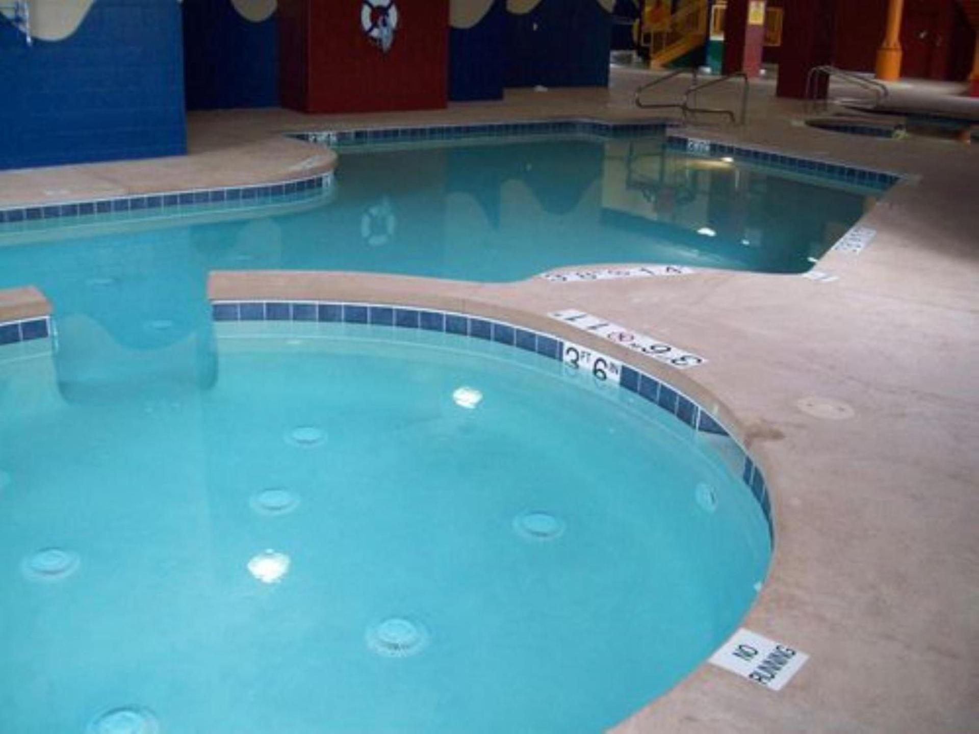 Holiday Inn Omaha Downtown - Waterpark by IHG photo 27