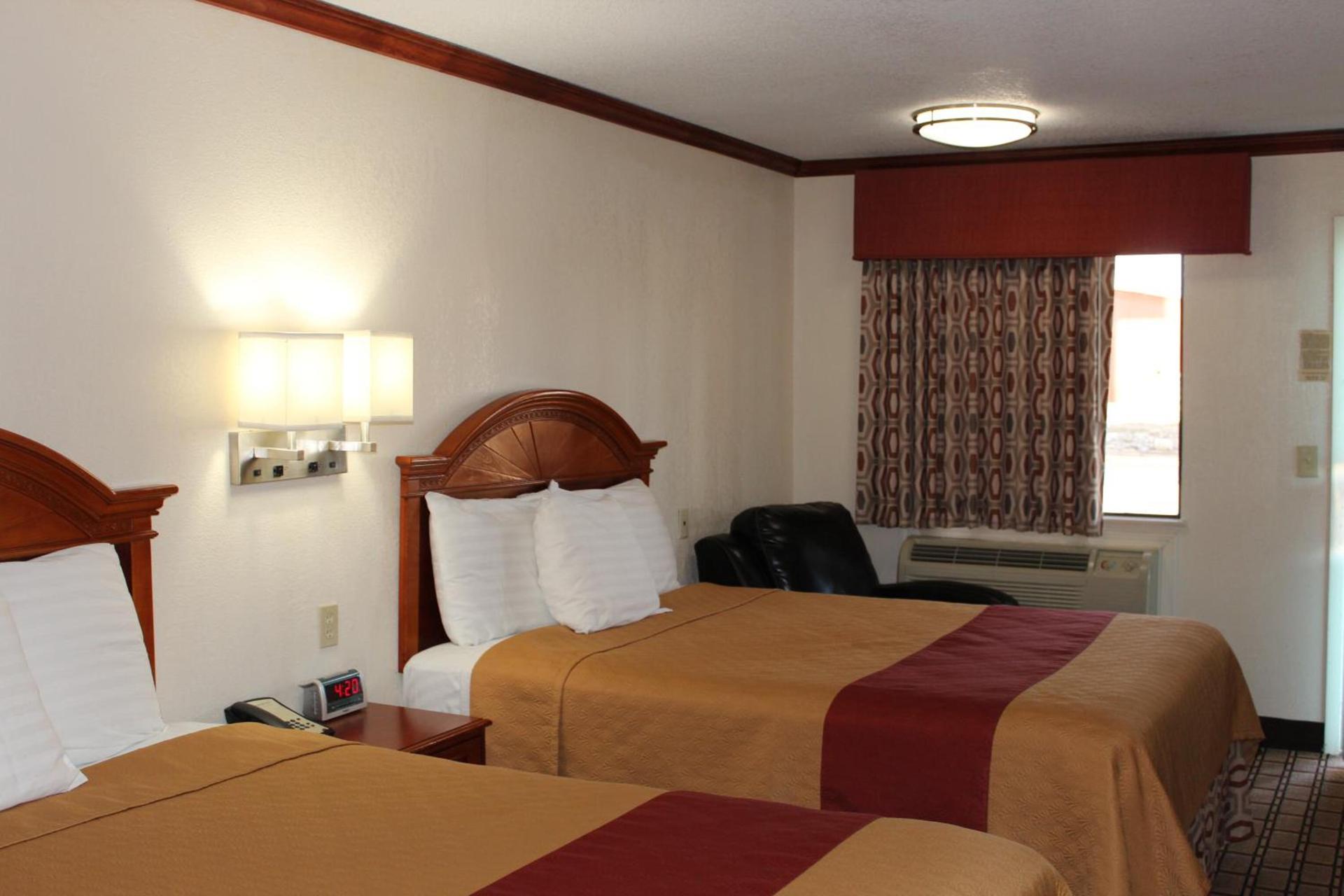 Sanger Inn photo 5