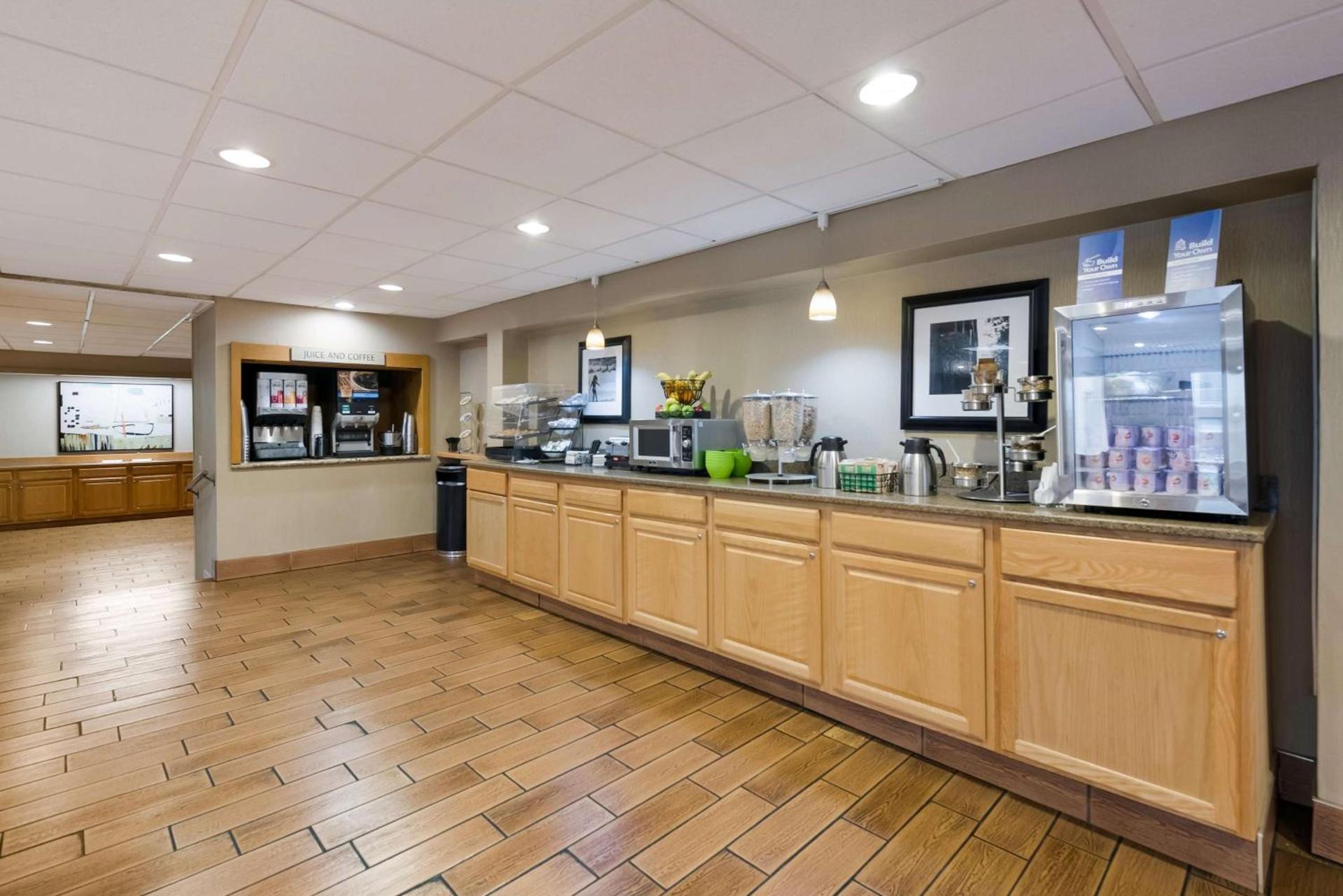 Best Western Holiday Lodge photo 43