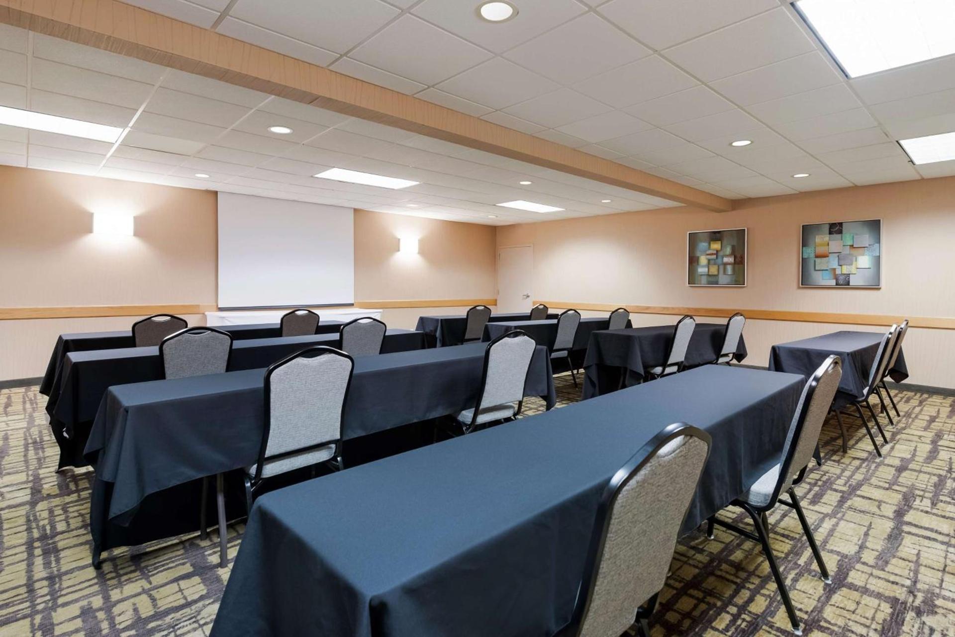 Best Western Holiday Lodge photo 10