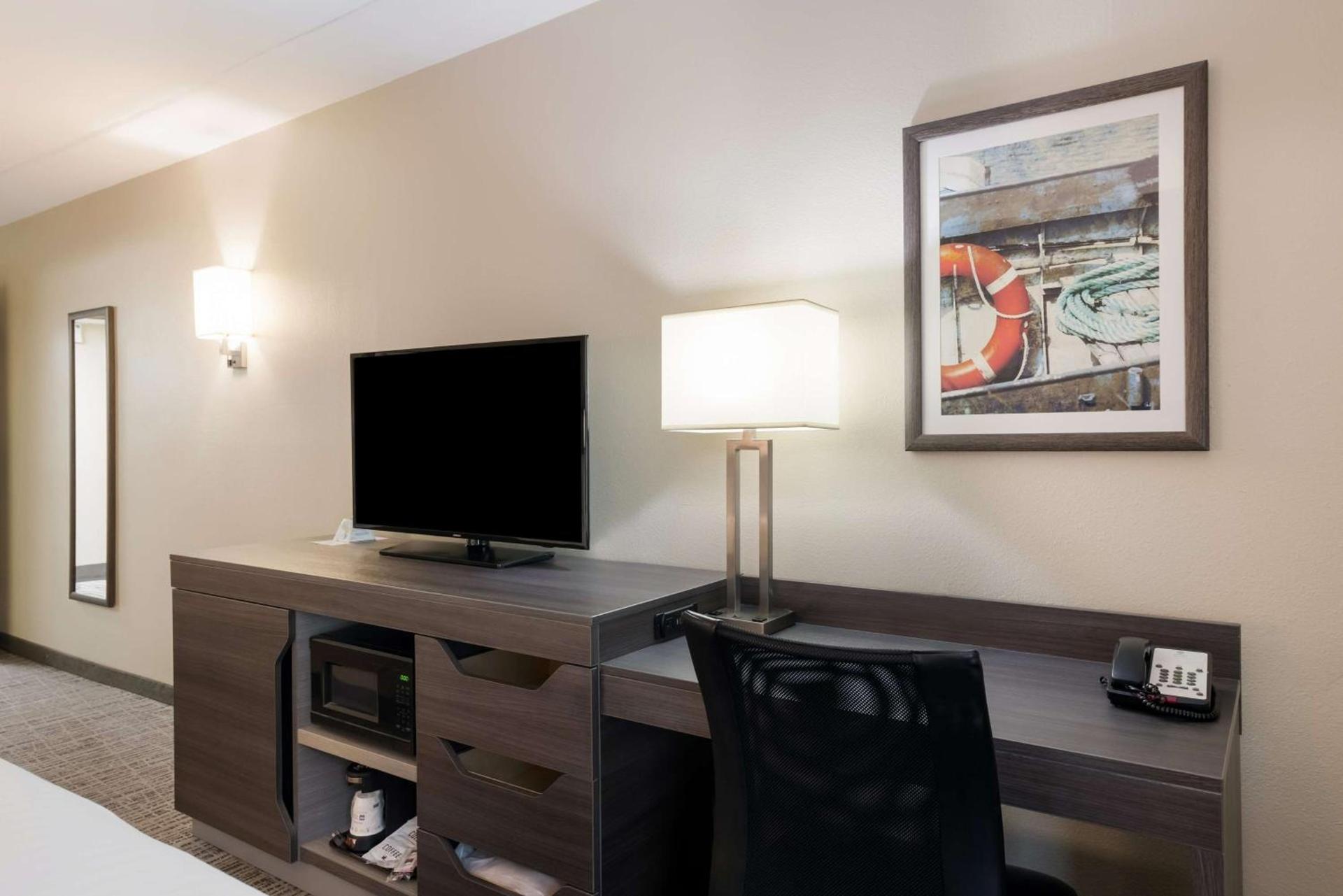 Best Western Holiday Lodge photo 18