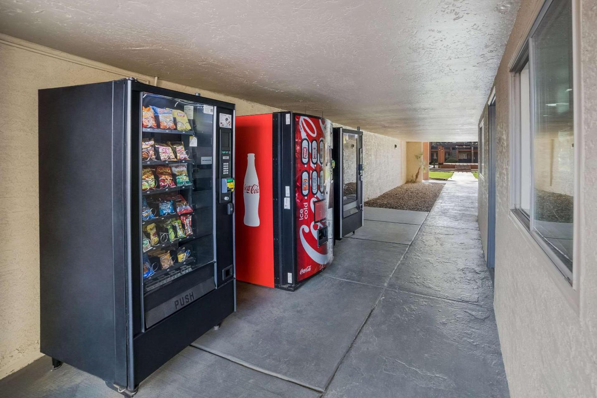 Quality Inn & Suites Goodyear - Phoenix West photo 32