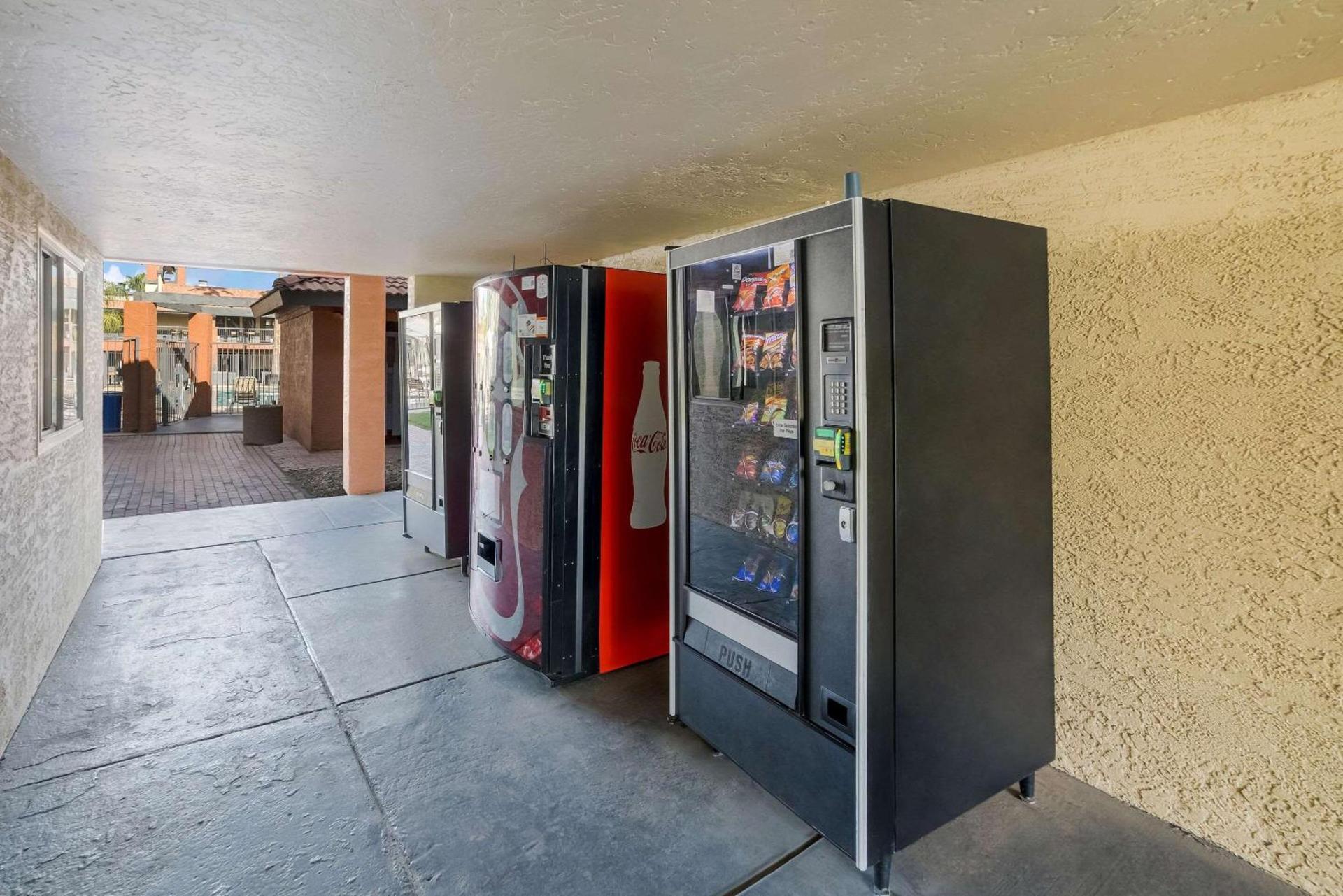 Quality Inn & Suites Goodyear - Phoenix West photo 33