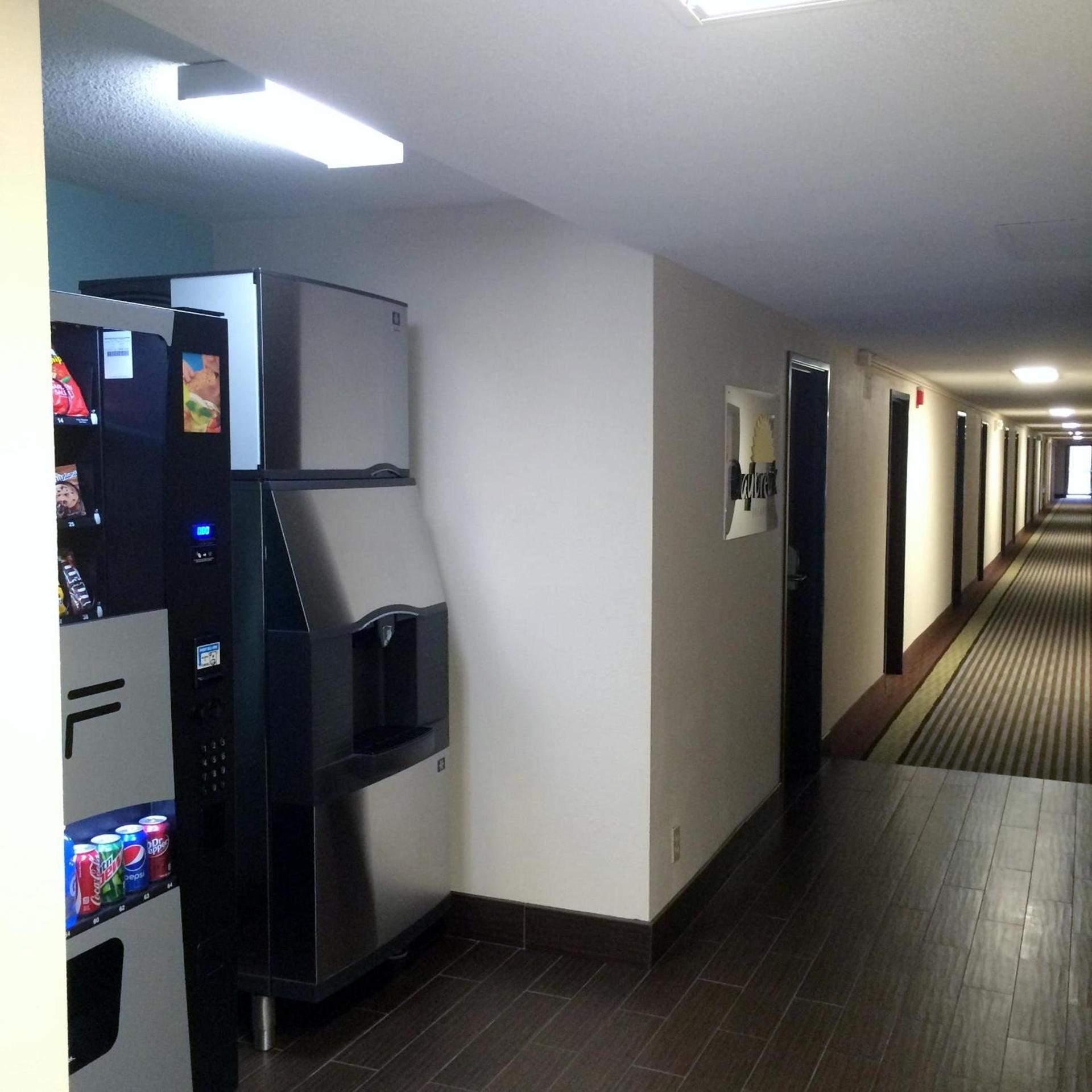 Days Inn by Wyndham Charleston photo 30