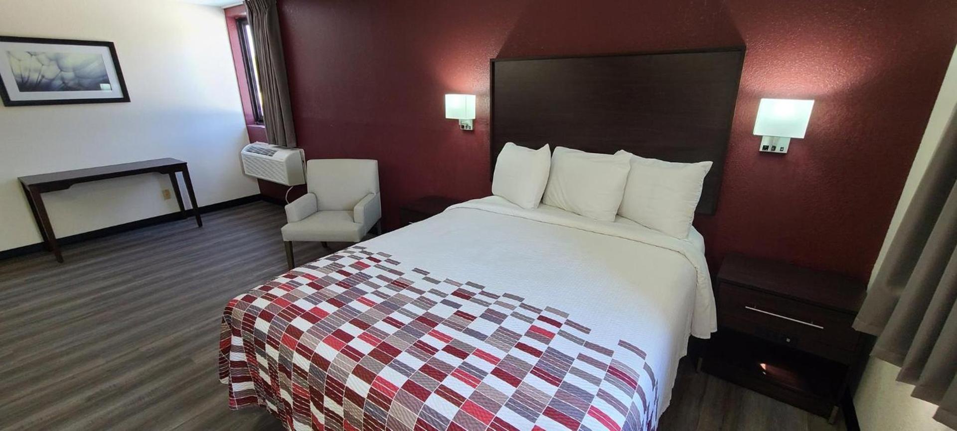 Red Roof Inn Dillon, SC photo 32