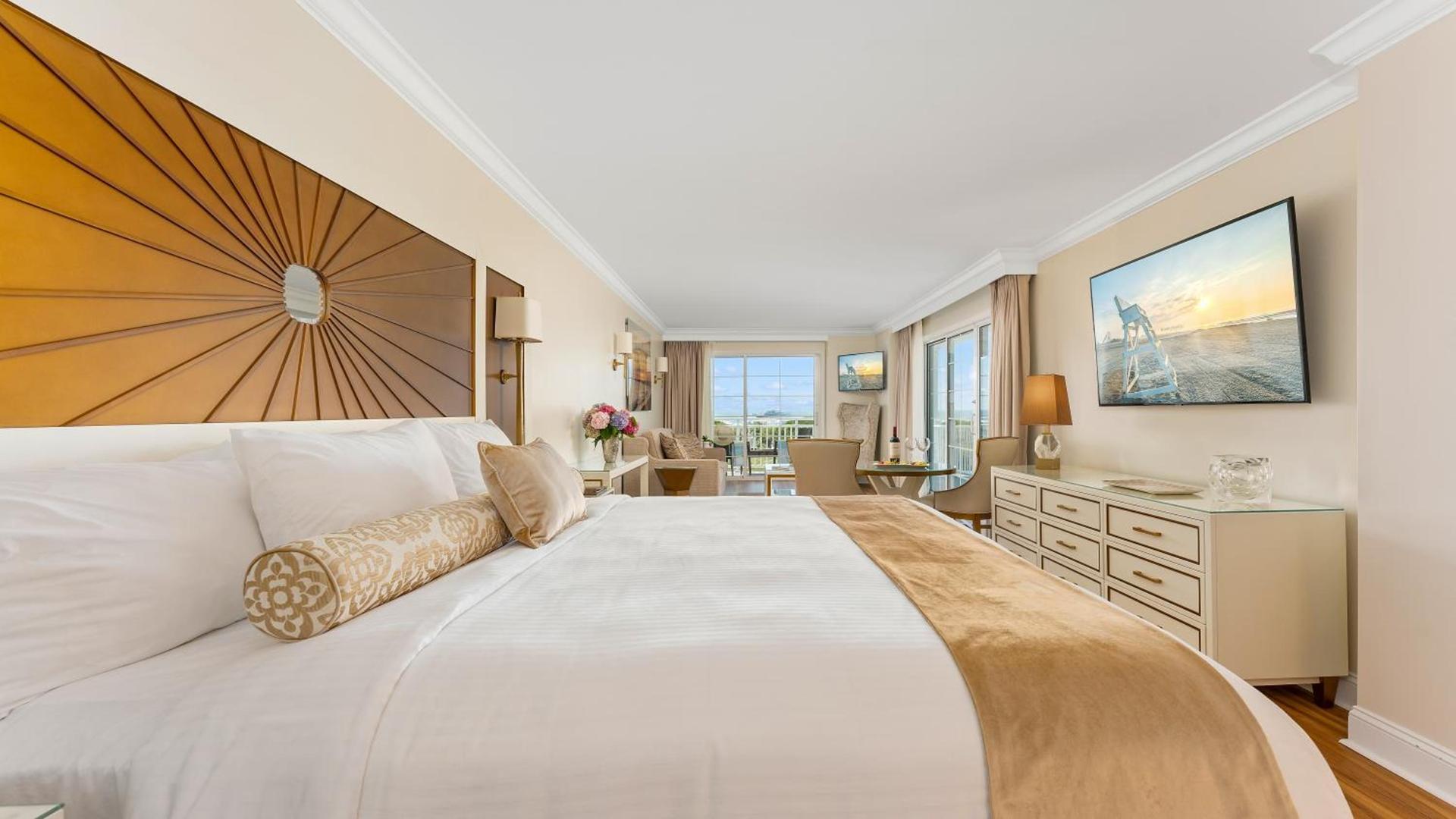 La Mer Beachfront Resort photo 40