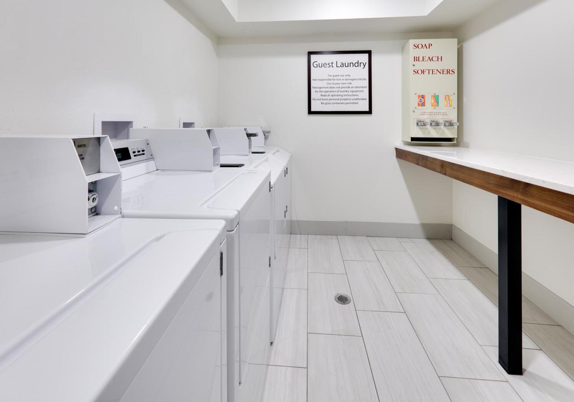 Holiday Inn Express Scottsbluff - Gering by IHG photo 14