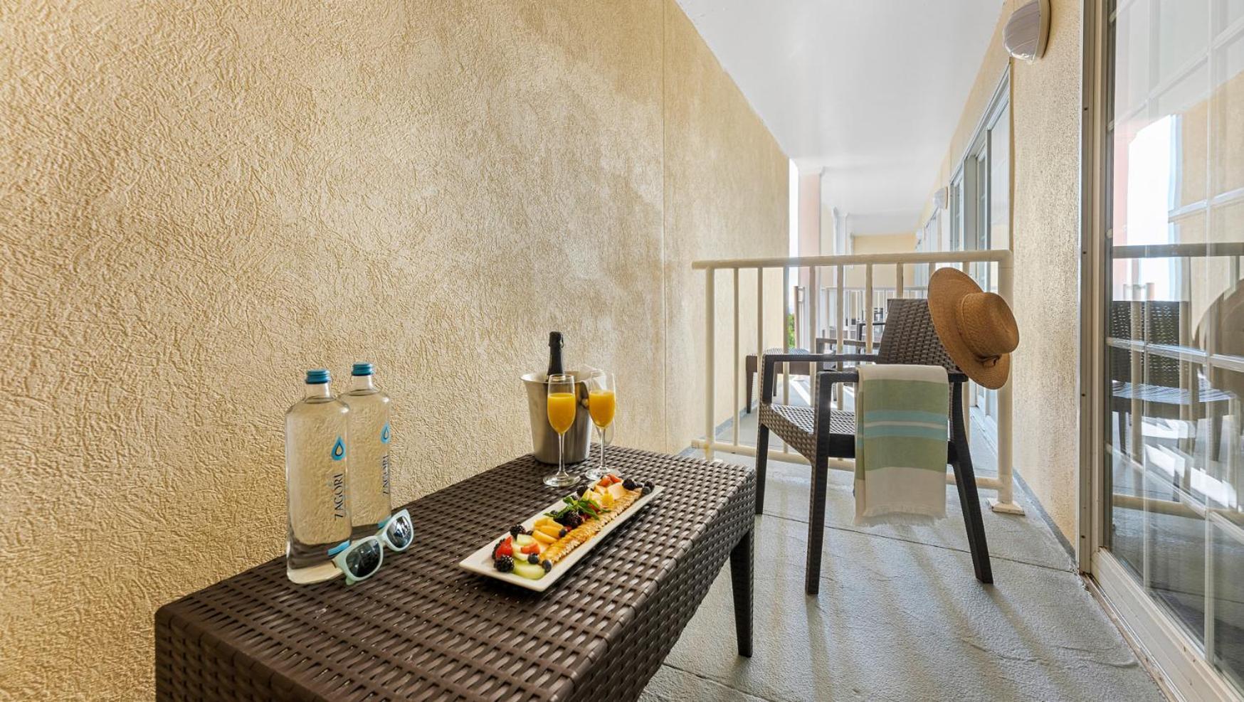 La Mer Beachfront Resort photo 94
