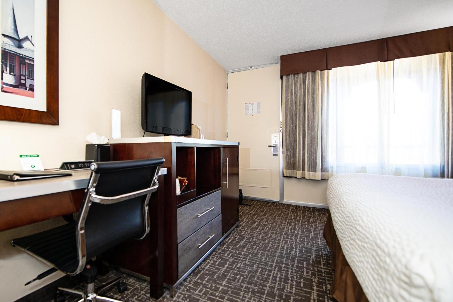 New Hope Inn & Suites photo 15