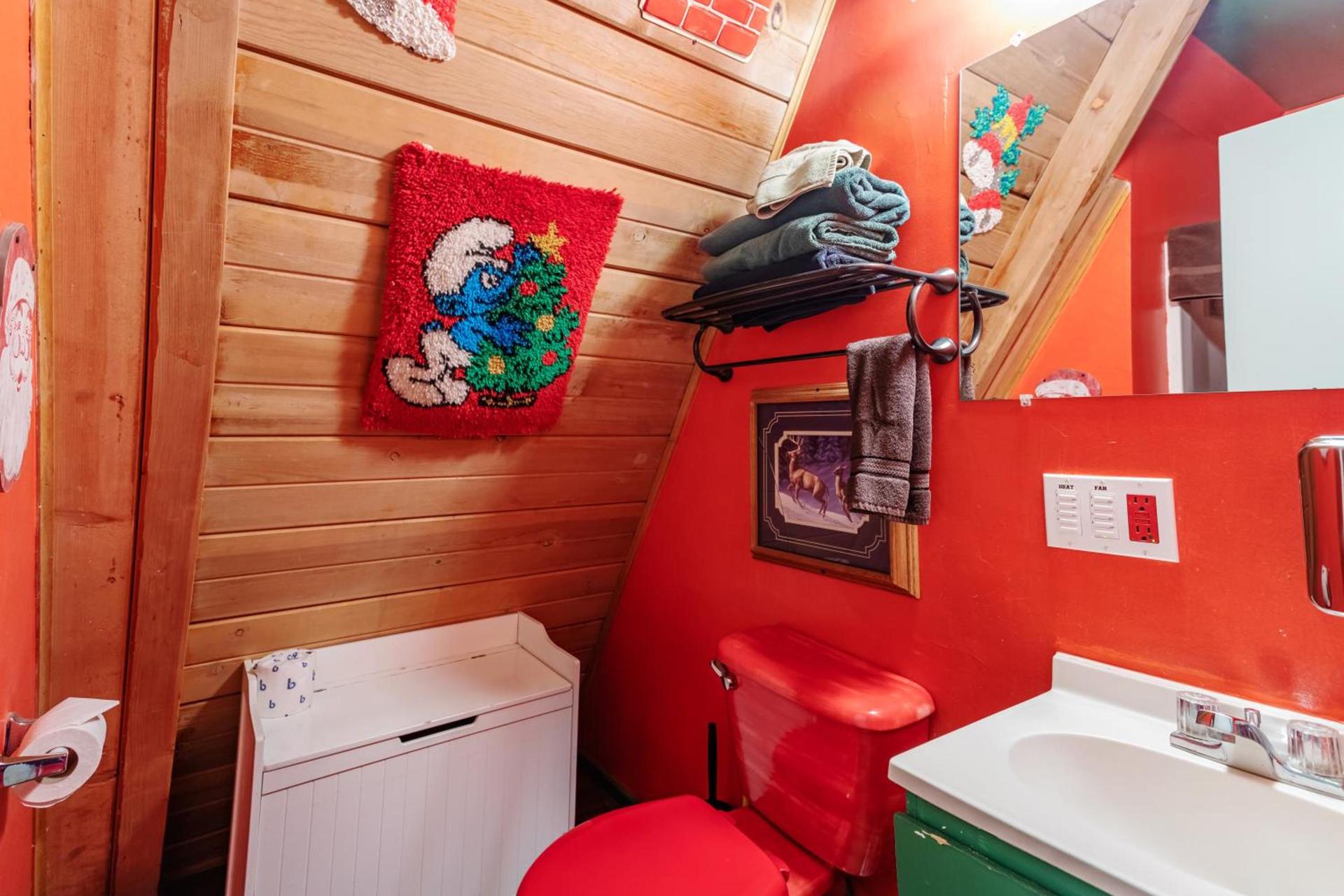 Hicksville Pines Chalets & Motel photo 29