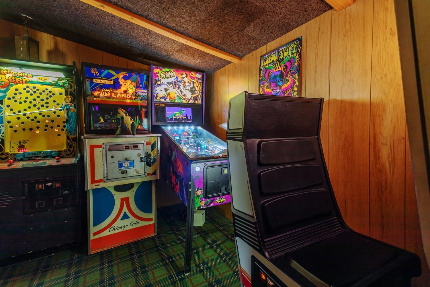 Hicksville Pines Chalets & Motel photo 47