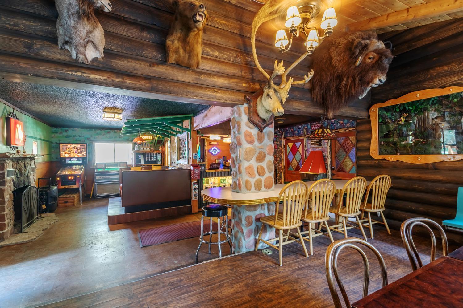 Hicksville Pines Chalets & Motel photo 50