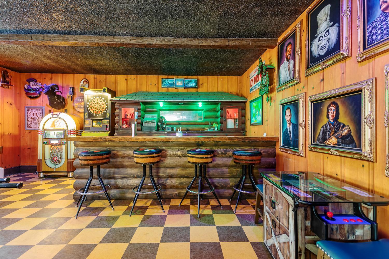 Hicksville Pines Chalets & Motel photo 53
