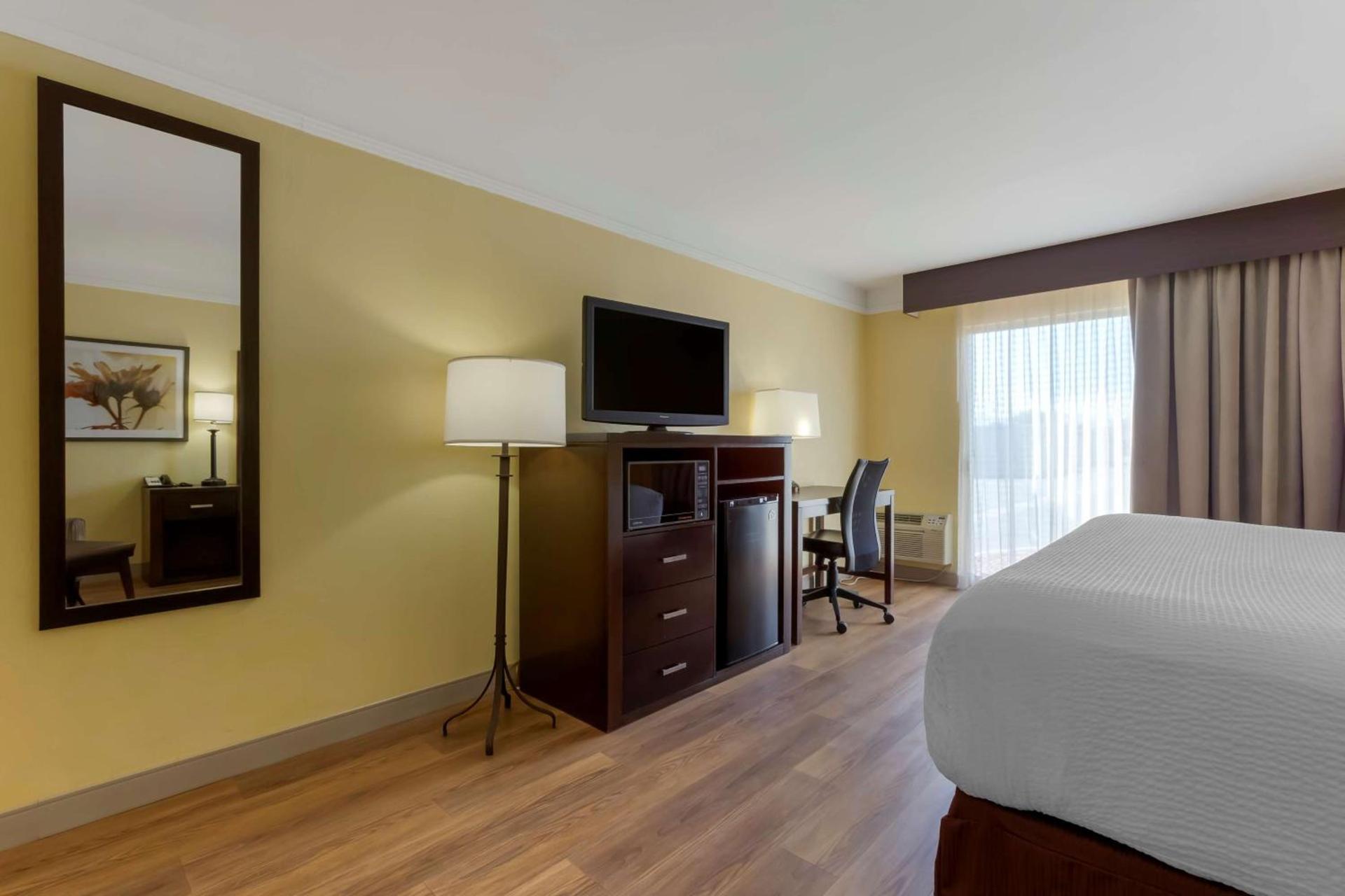 Best Western Phoenix Goodyear Inn photo 13