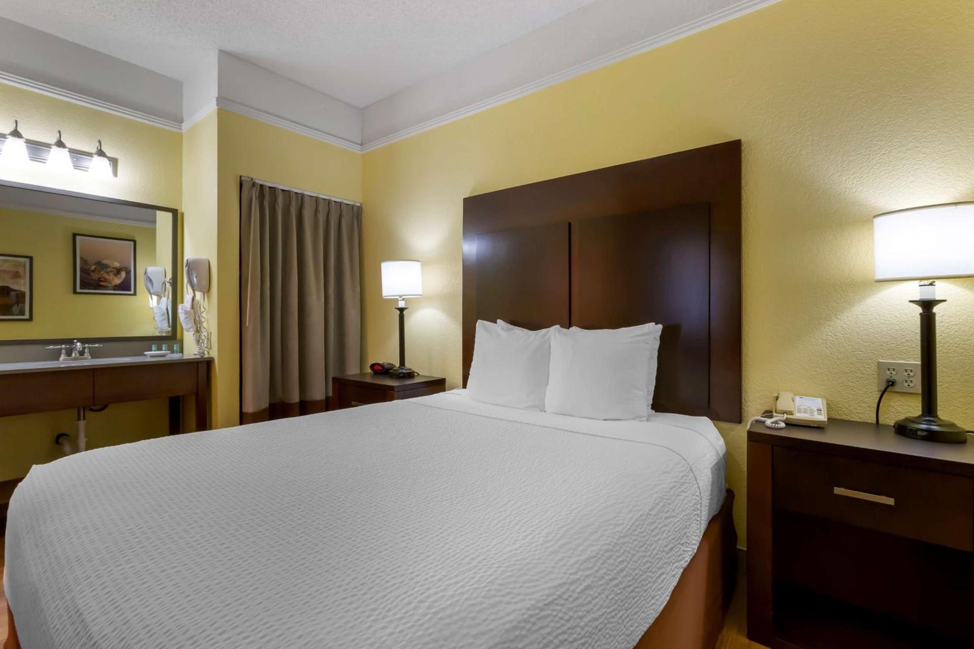 Best Western Phoenix Goodyear Inn photo 17