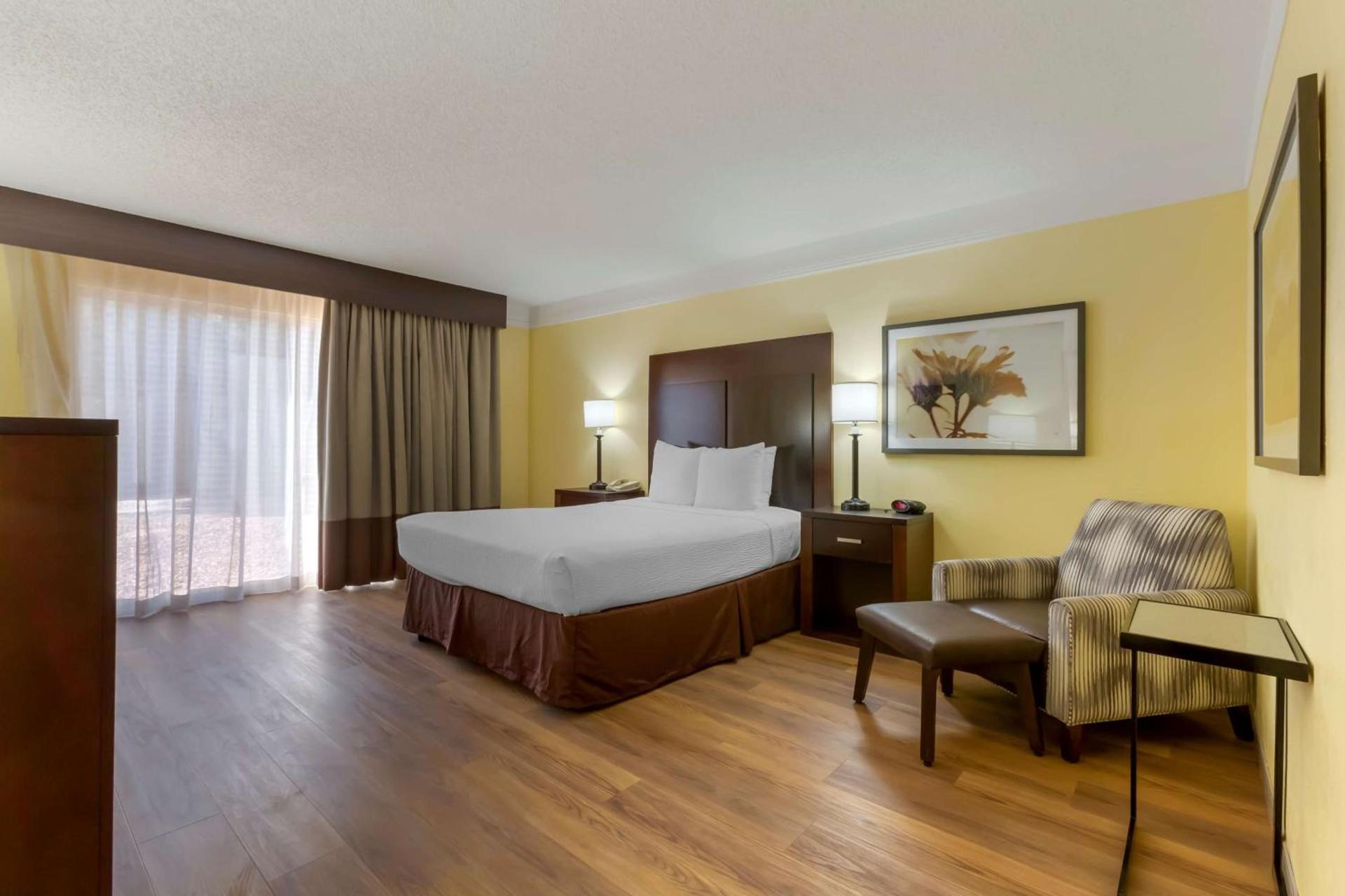 Best Western Phoenix Goodyear Inn photo 20