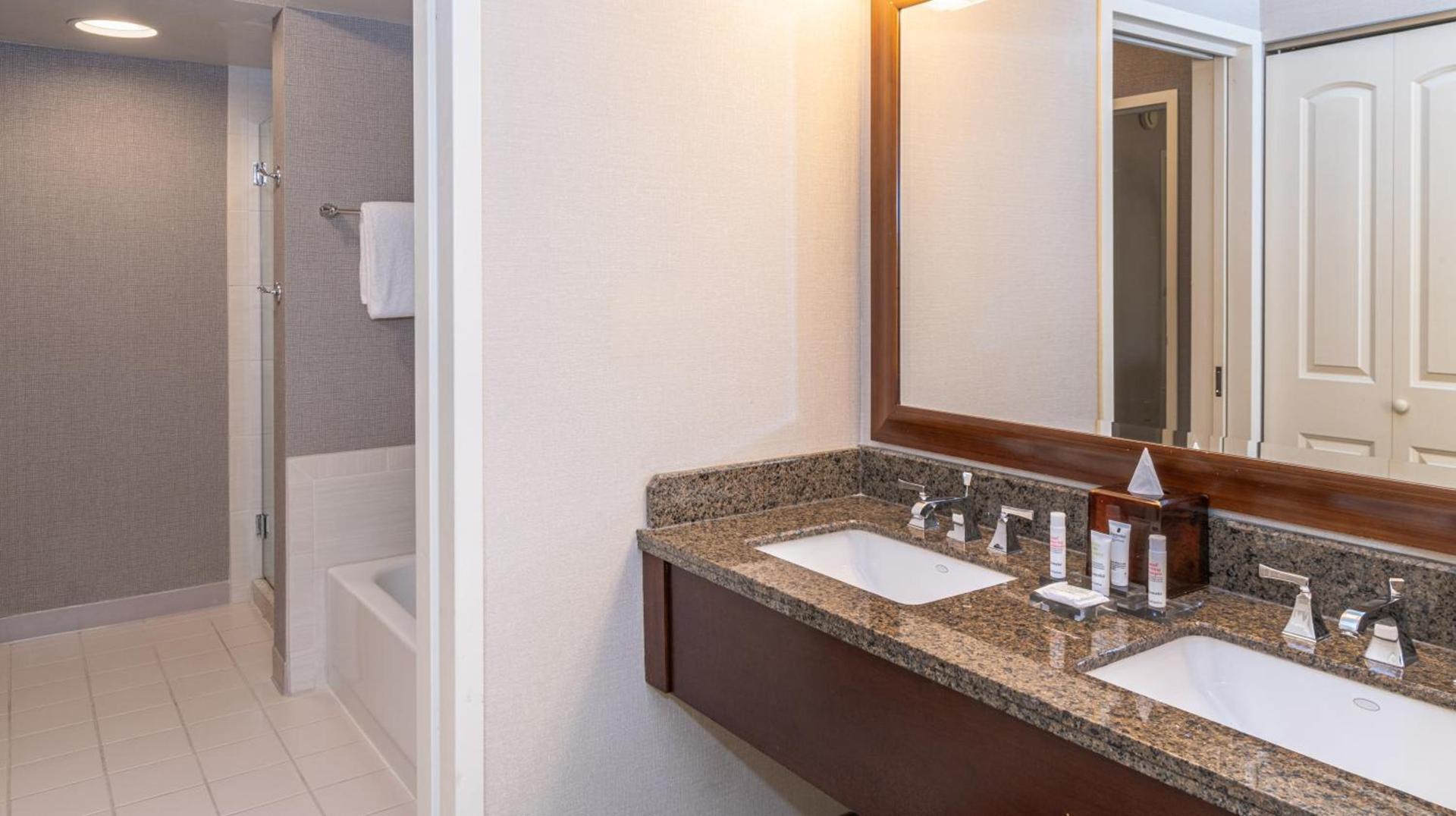Chicago Marriott Suites Deerfield photo 23