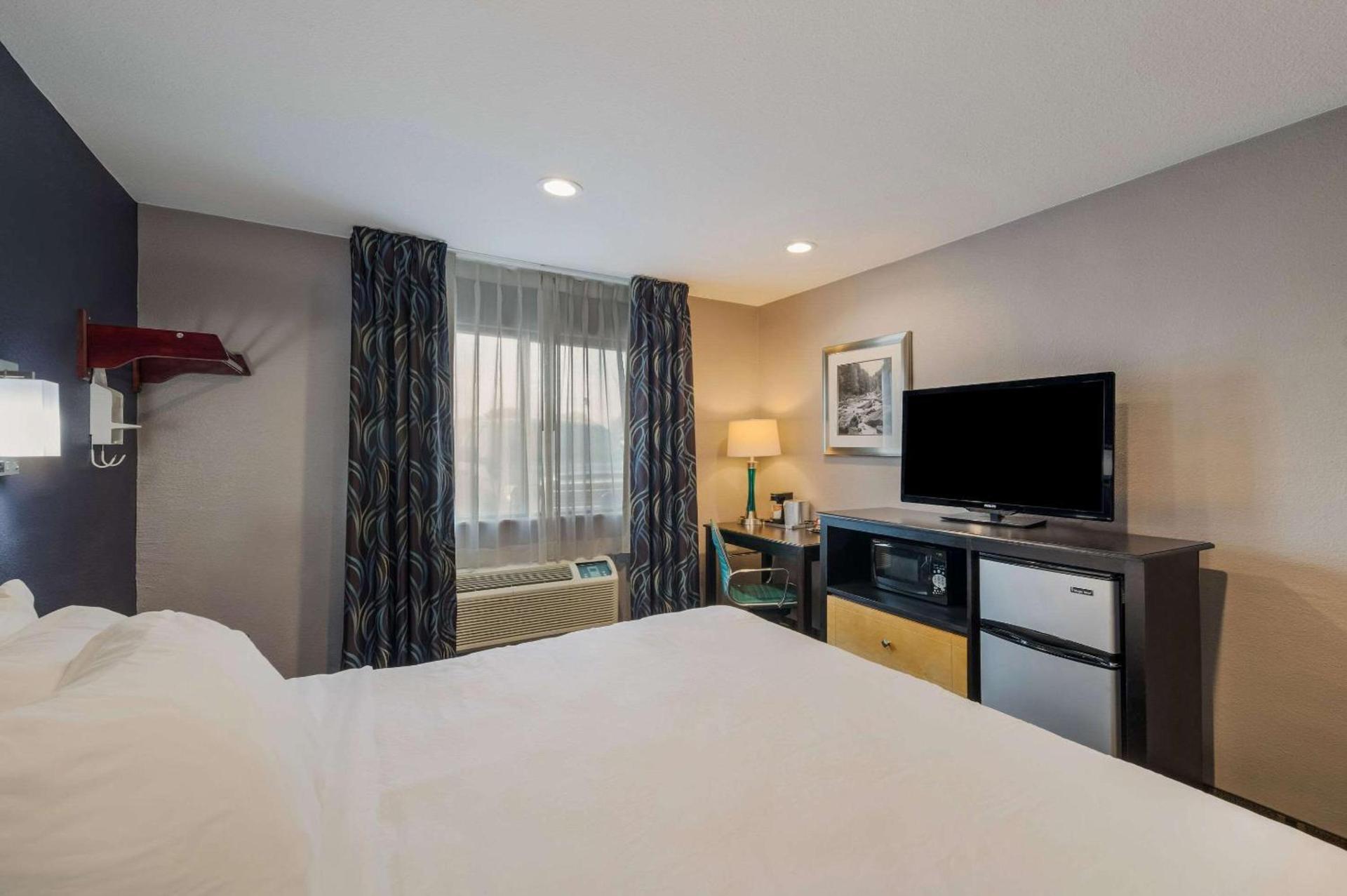 Quality Inn - Denton photo 9