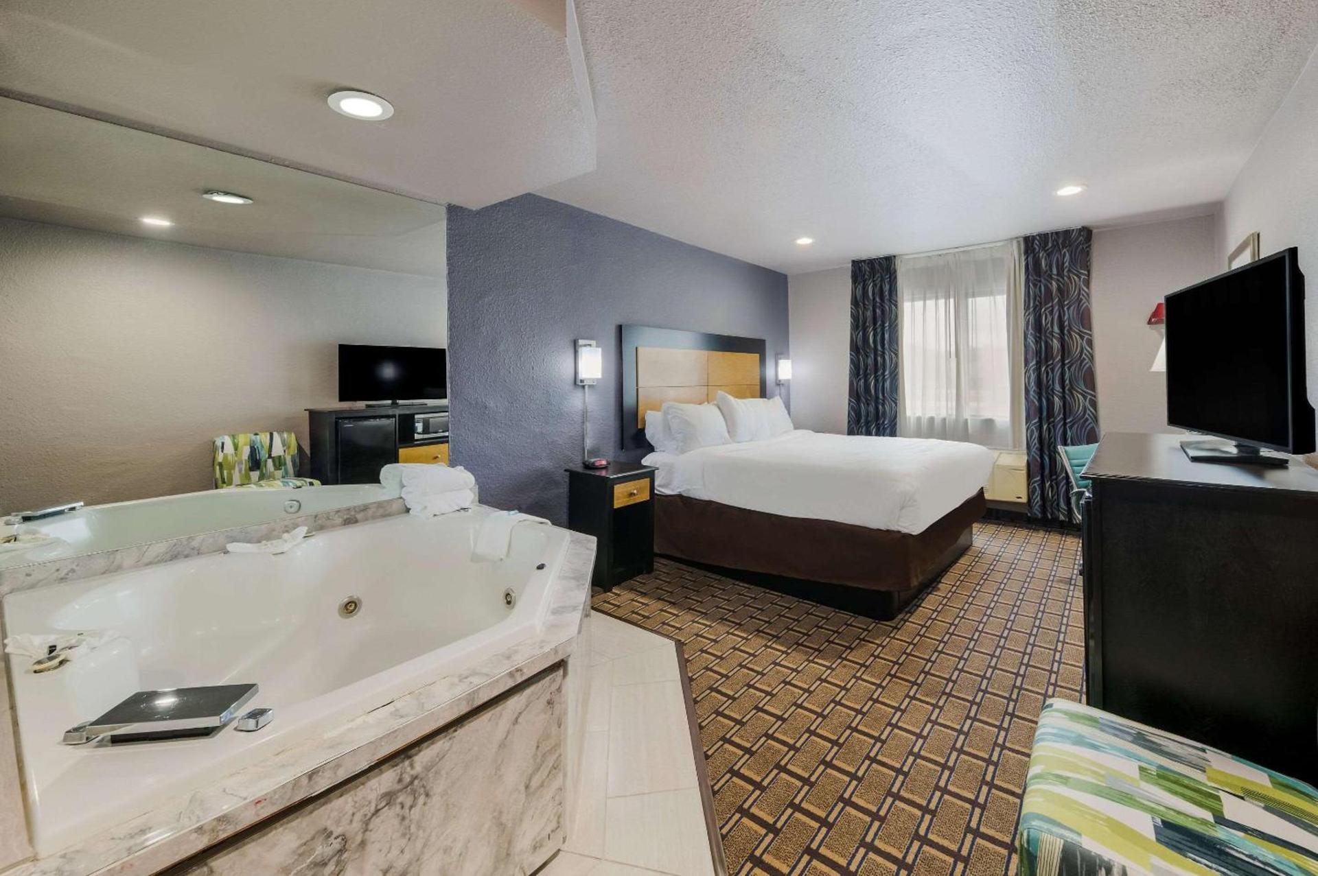 Quality Inn - Denton photo 18