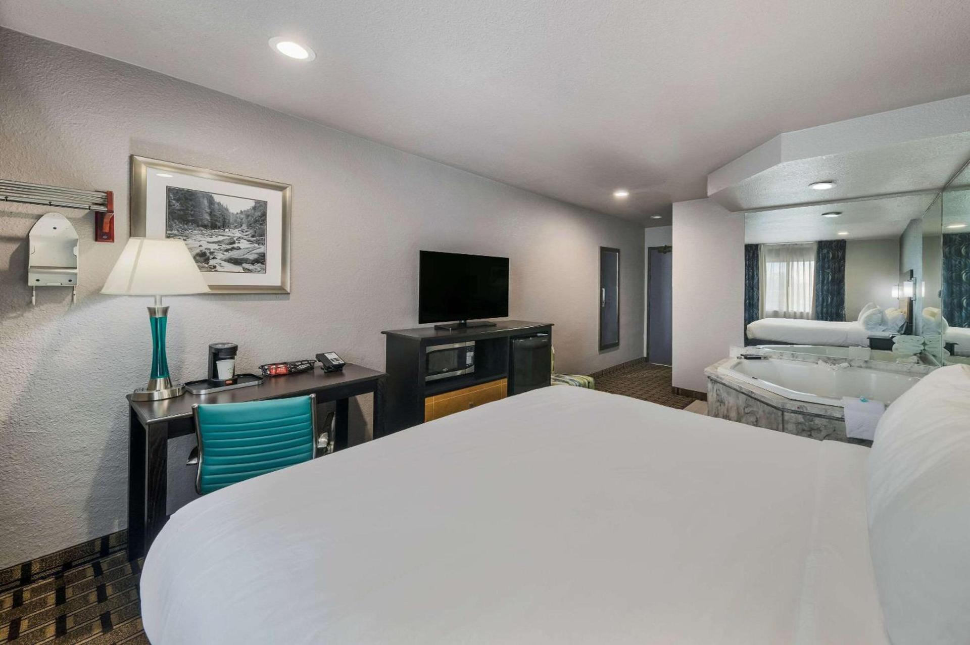 Quality Inn - Denton photo 20