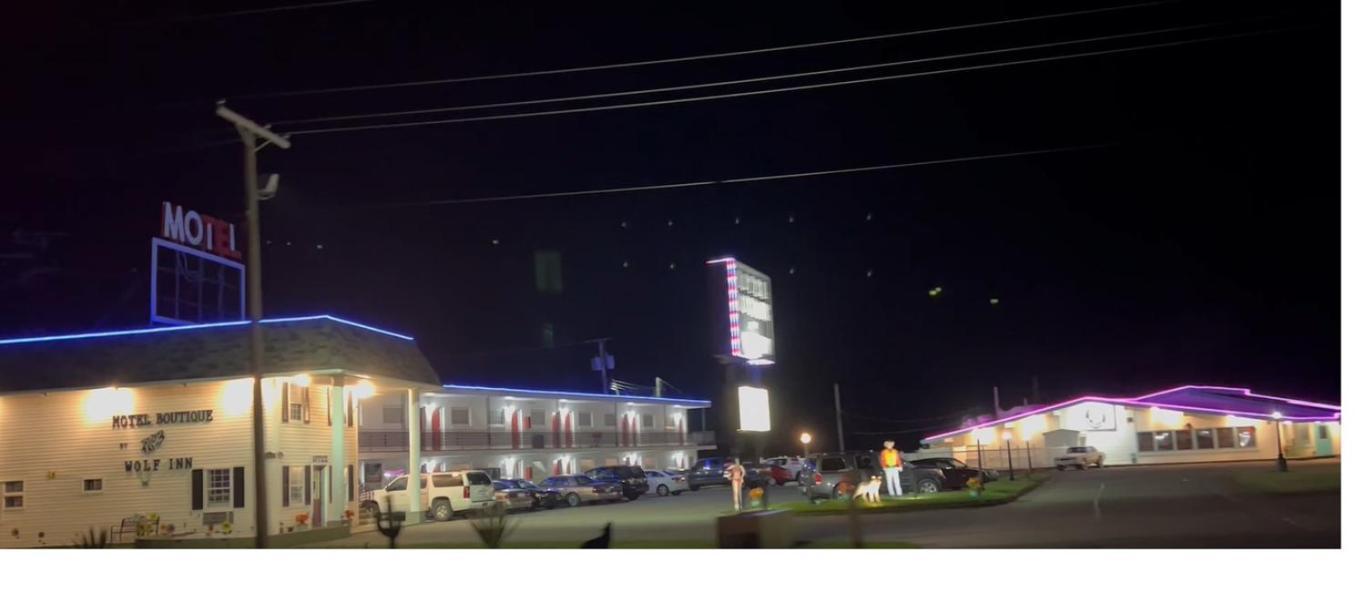 Motel Boutique by Wolf Inn photo 15