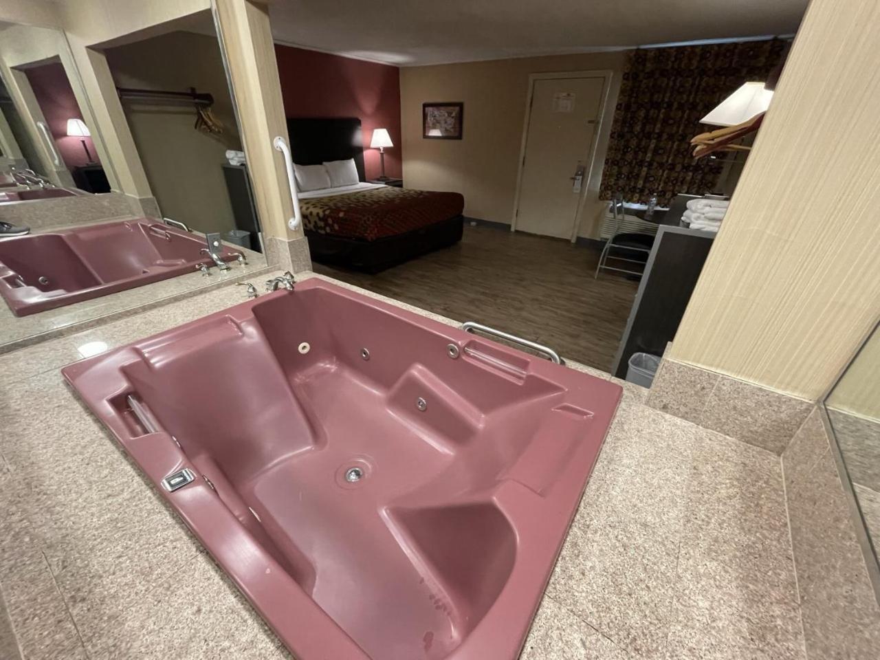 Economy Inn photo 21
