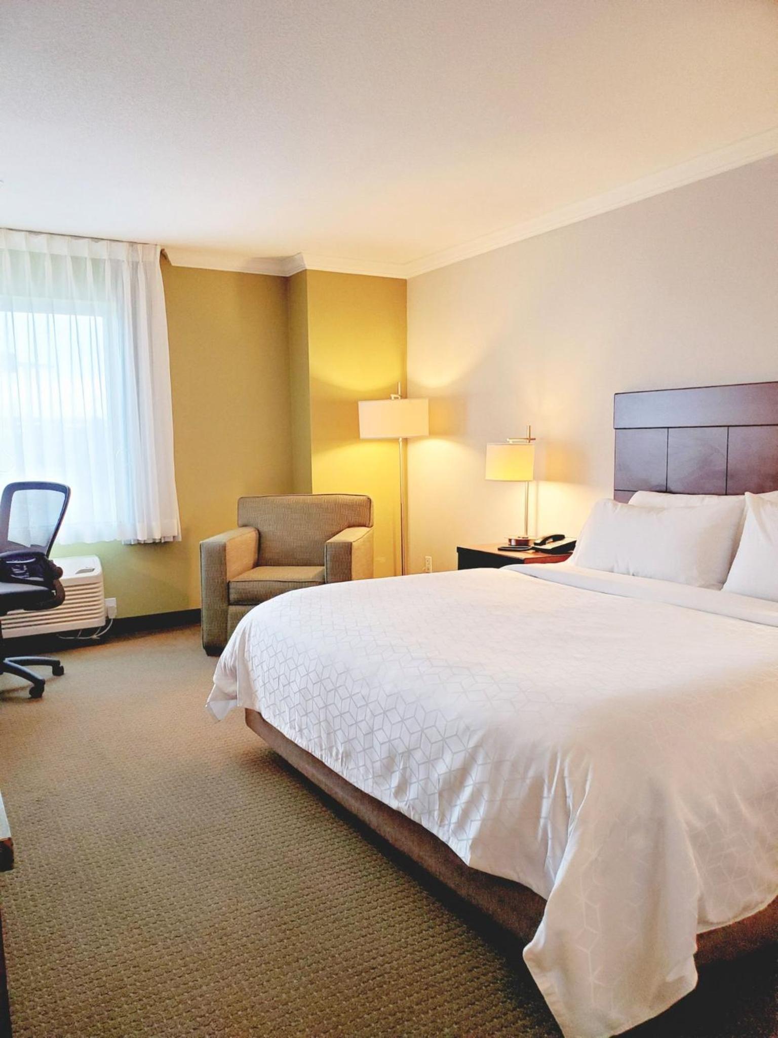 Holiday Inn Express Hotel & Suites Portland-Northwest Downtown by IHG photo 34