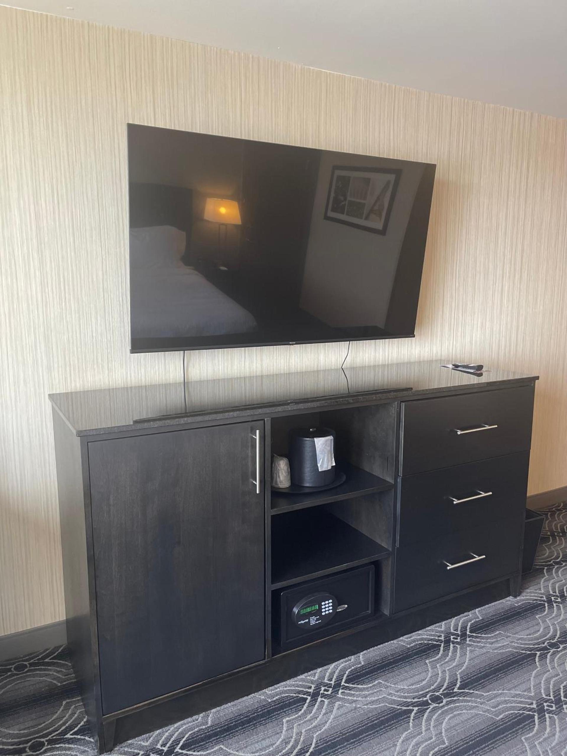 Grand Laurel Hotel photo 5