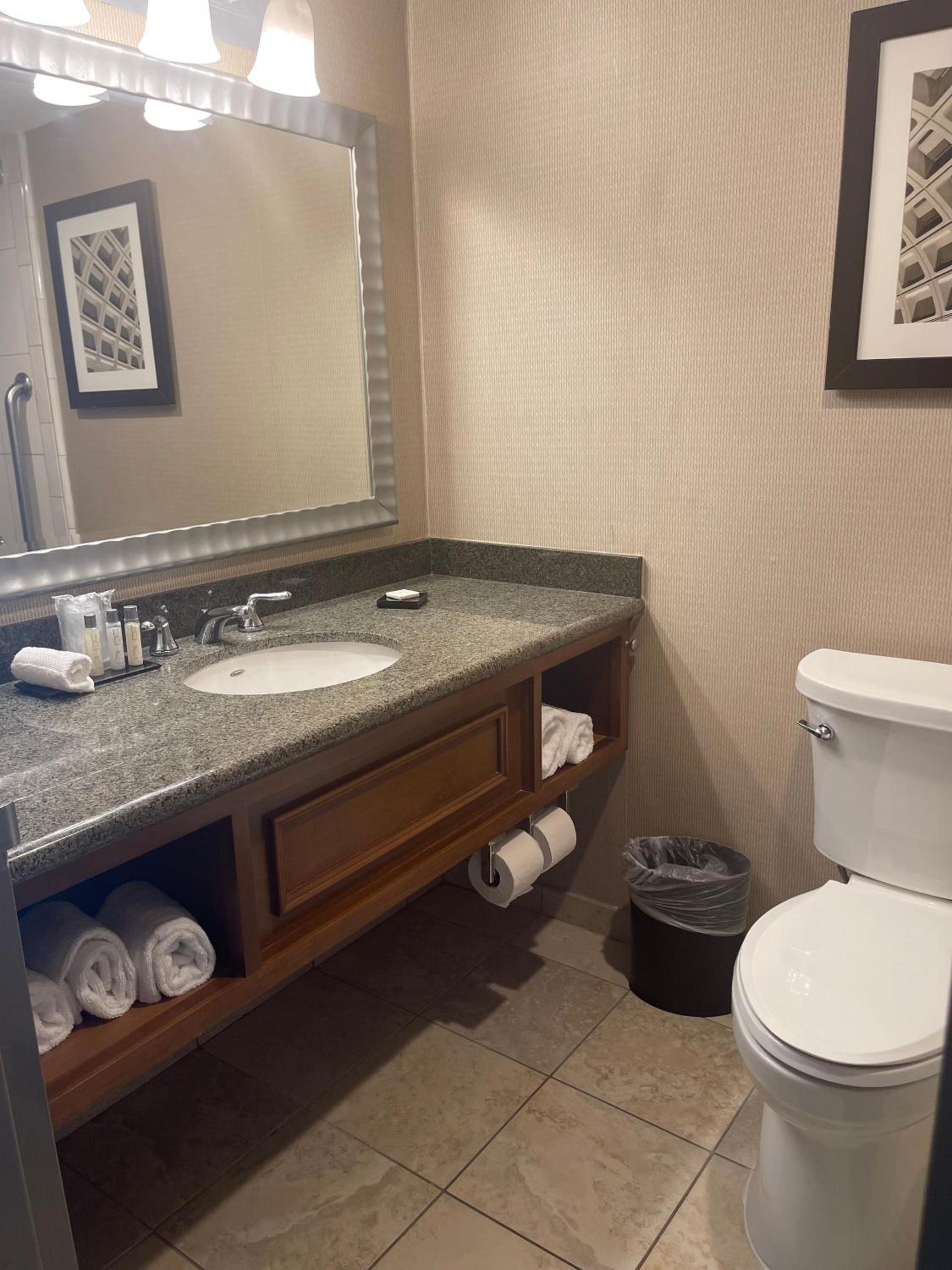 Grand Laurel Hotel photo 14