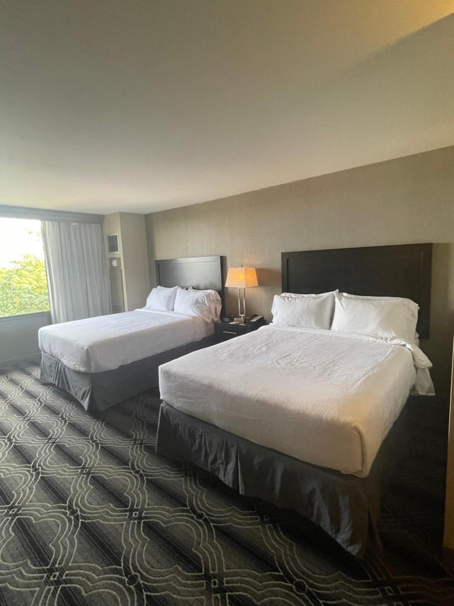 Grand Laurel Hotel photo 16