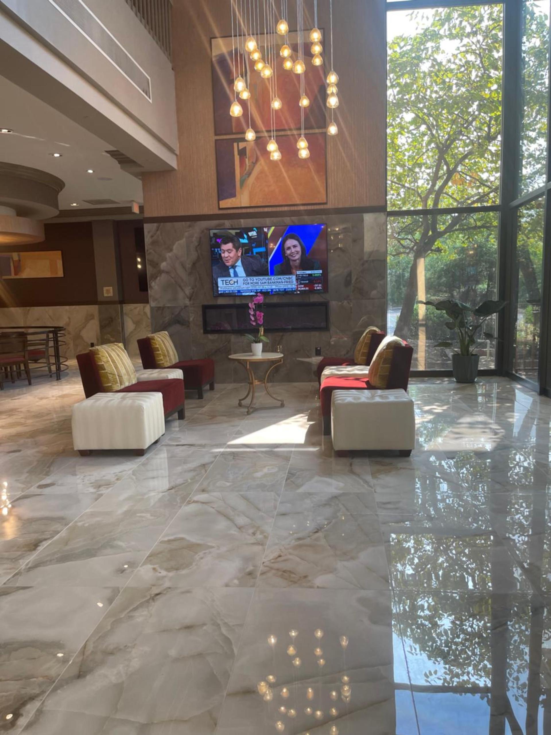 Grand Laurel Hotel photo 24
