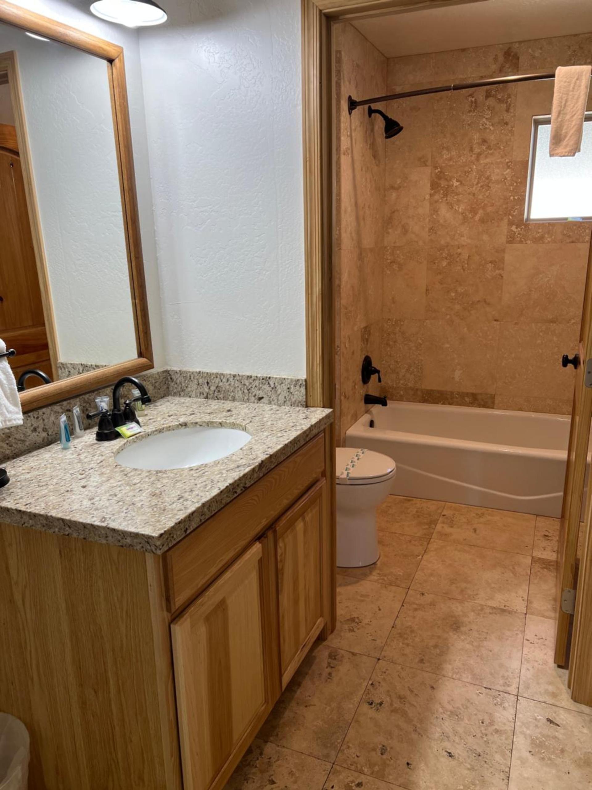 TimberLodge Inn photo 37