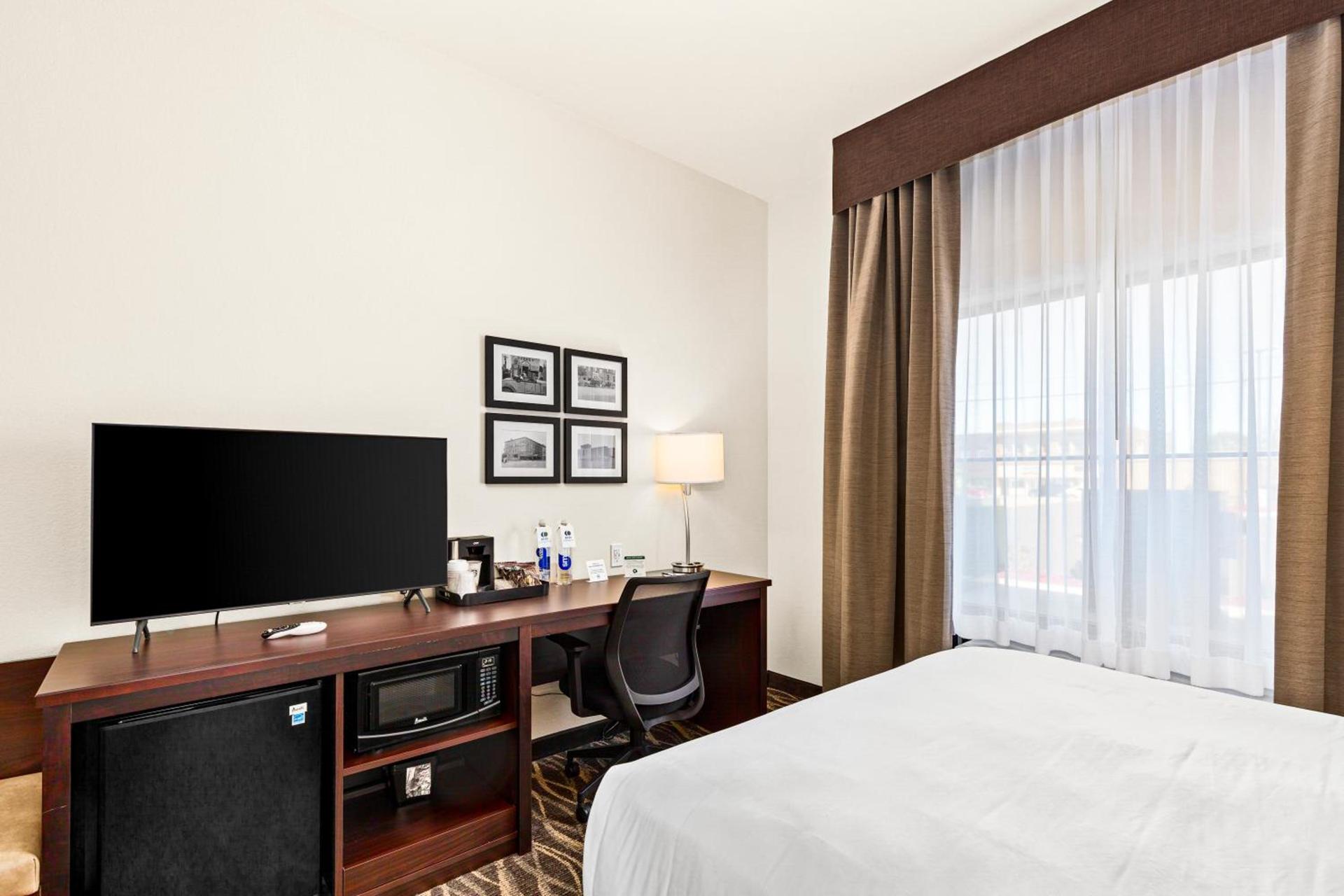Cobblestone Hotel & Suites - Superior Duluth photo 29
