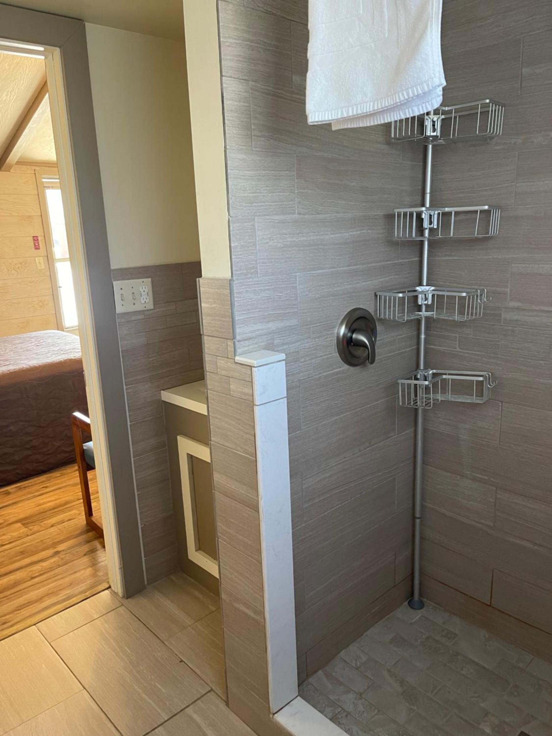 Woodland Motor Lodge photo 12