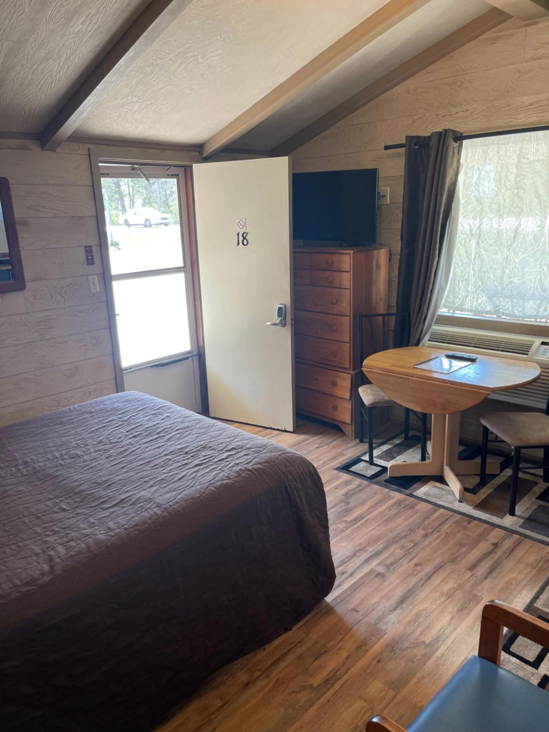 Woodland Motor Lodge photo 14