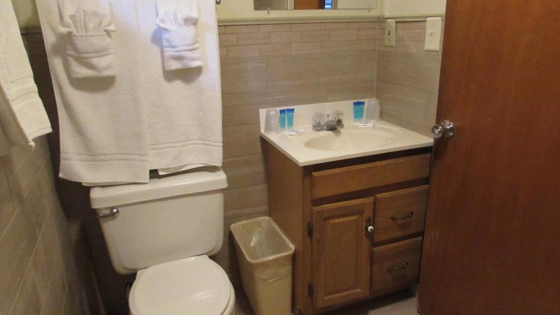 Woodland Motor Lodge photo 23