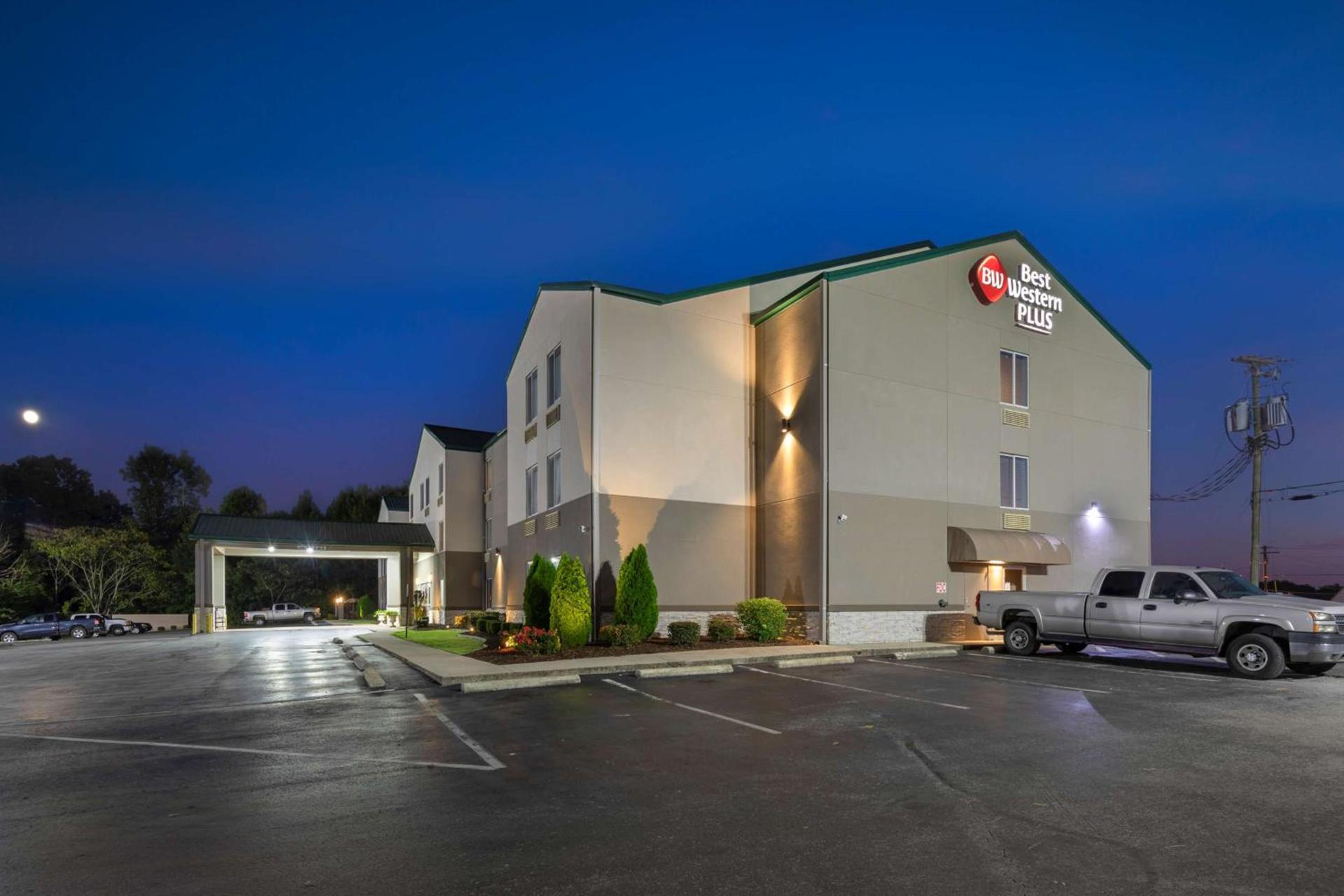 Best Western Plus Russellville Hotel & Suites photo 11