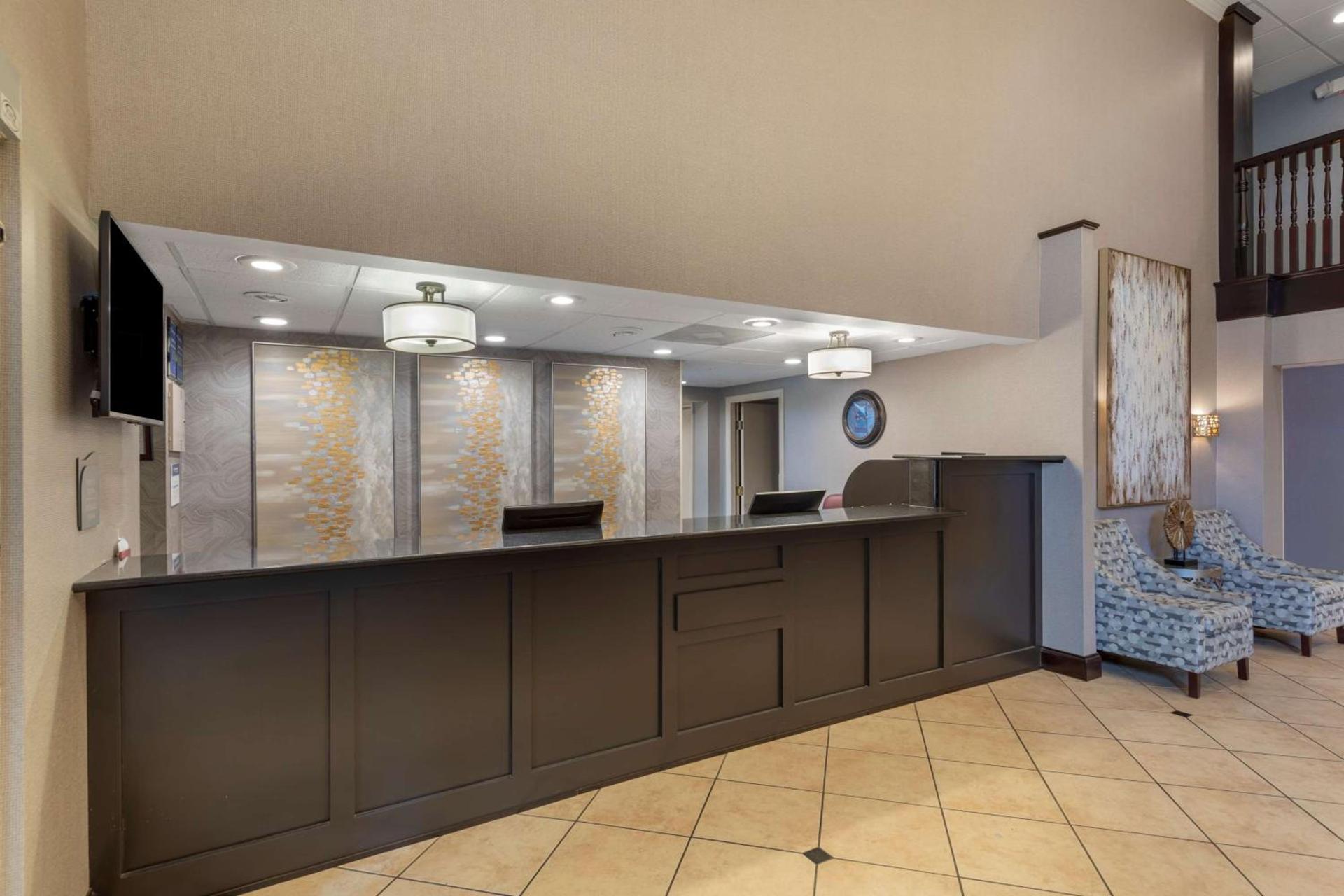 Best Western Plus Russellville Hotel & Suites photo 12